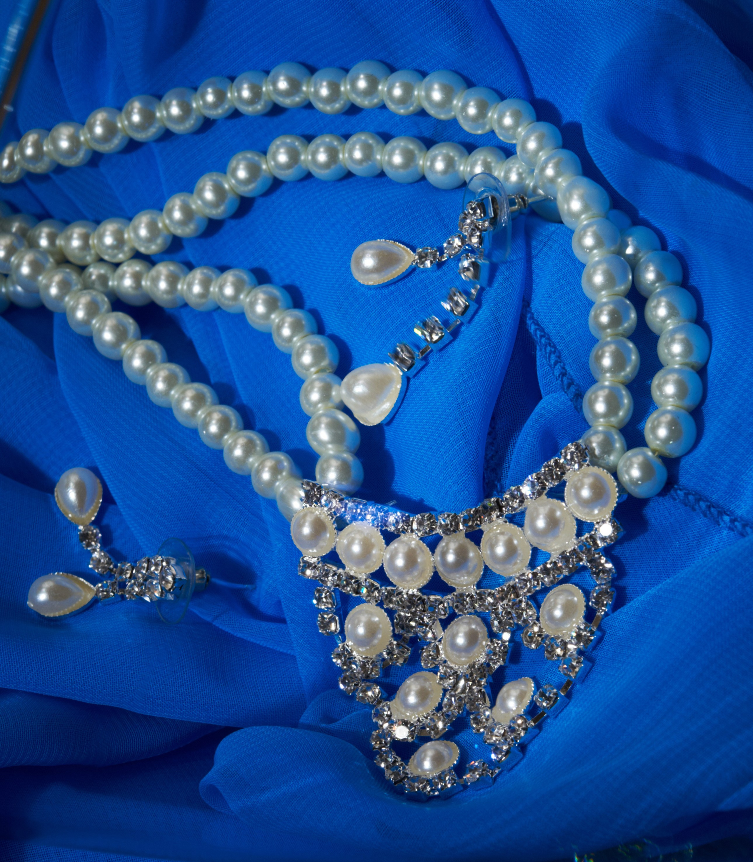 ЮВЕЛИРНЫЕ ИЗДЕЛИЯ. Www.apowerstudio.com