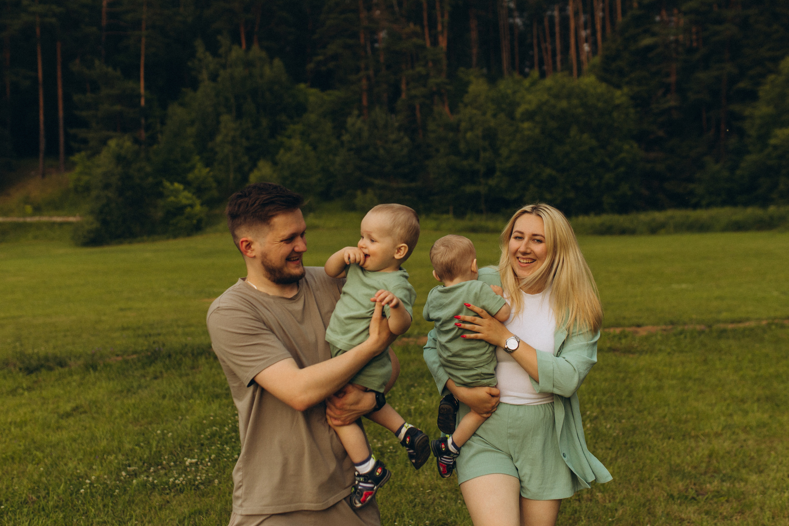 Близнецы. Семейный фотограф в Обнинске