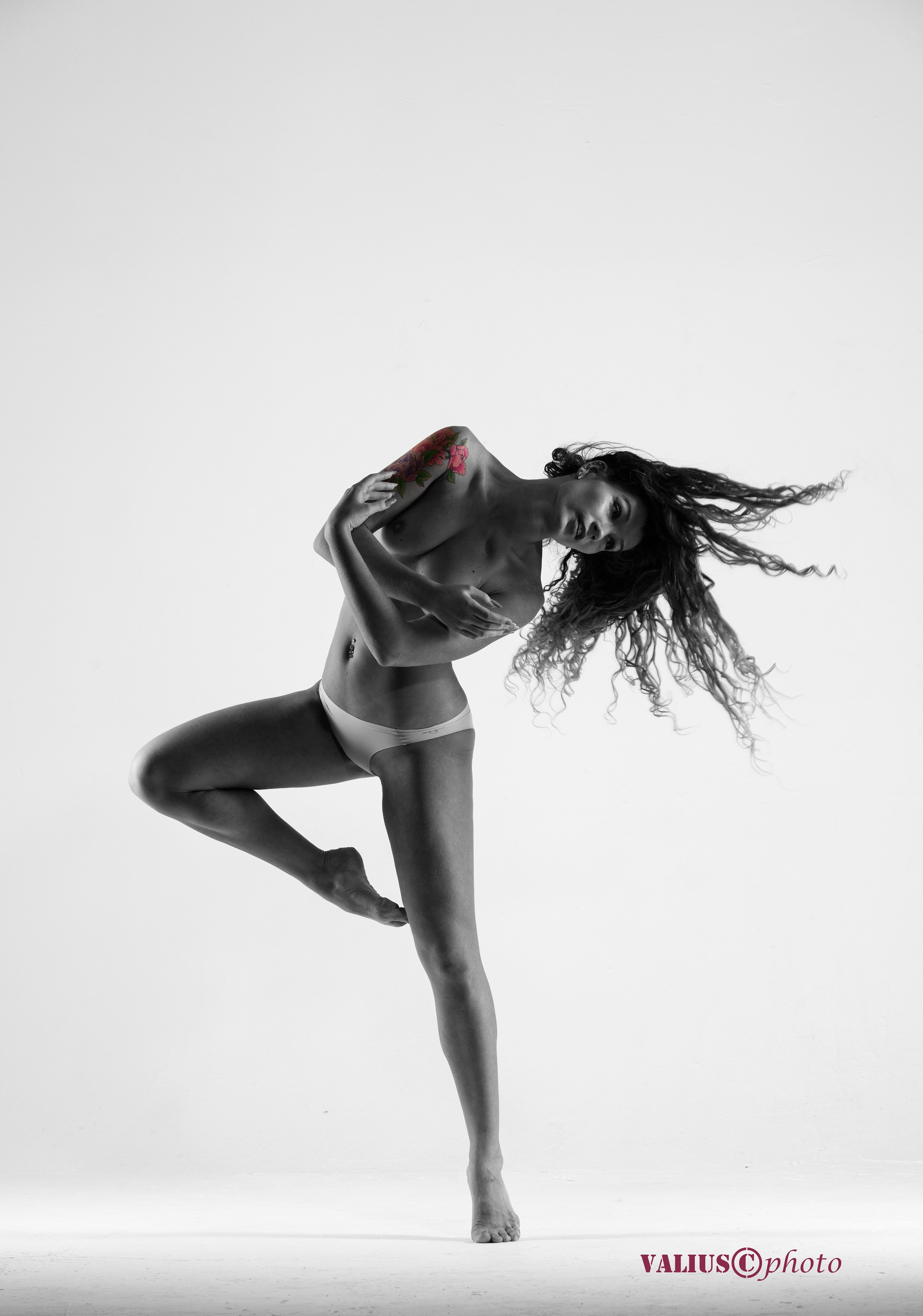 ЧБ. Танцы и балет, эротика, ню фотосессии в Москве. Valius Werwolf
