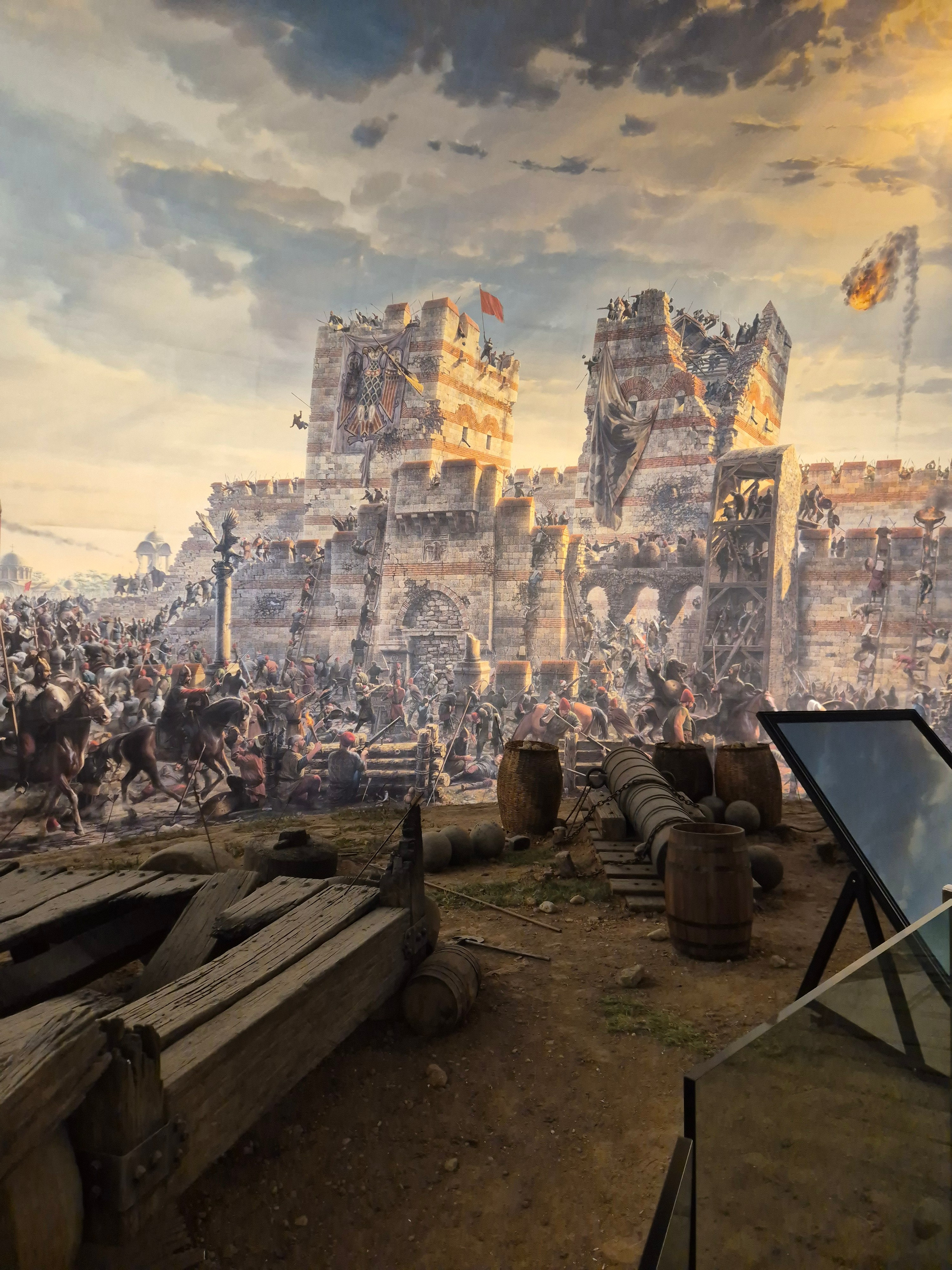 Недалеко расположен музей, обойденный должным внимание туристов - панорама взятия Константинополя