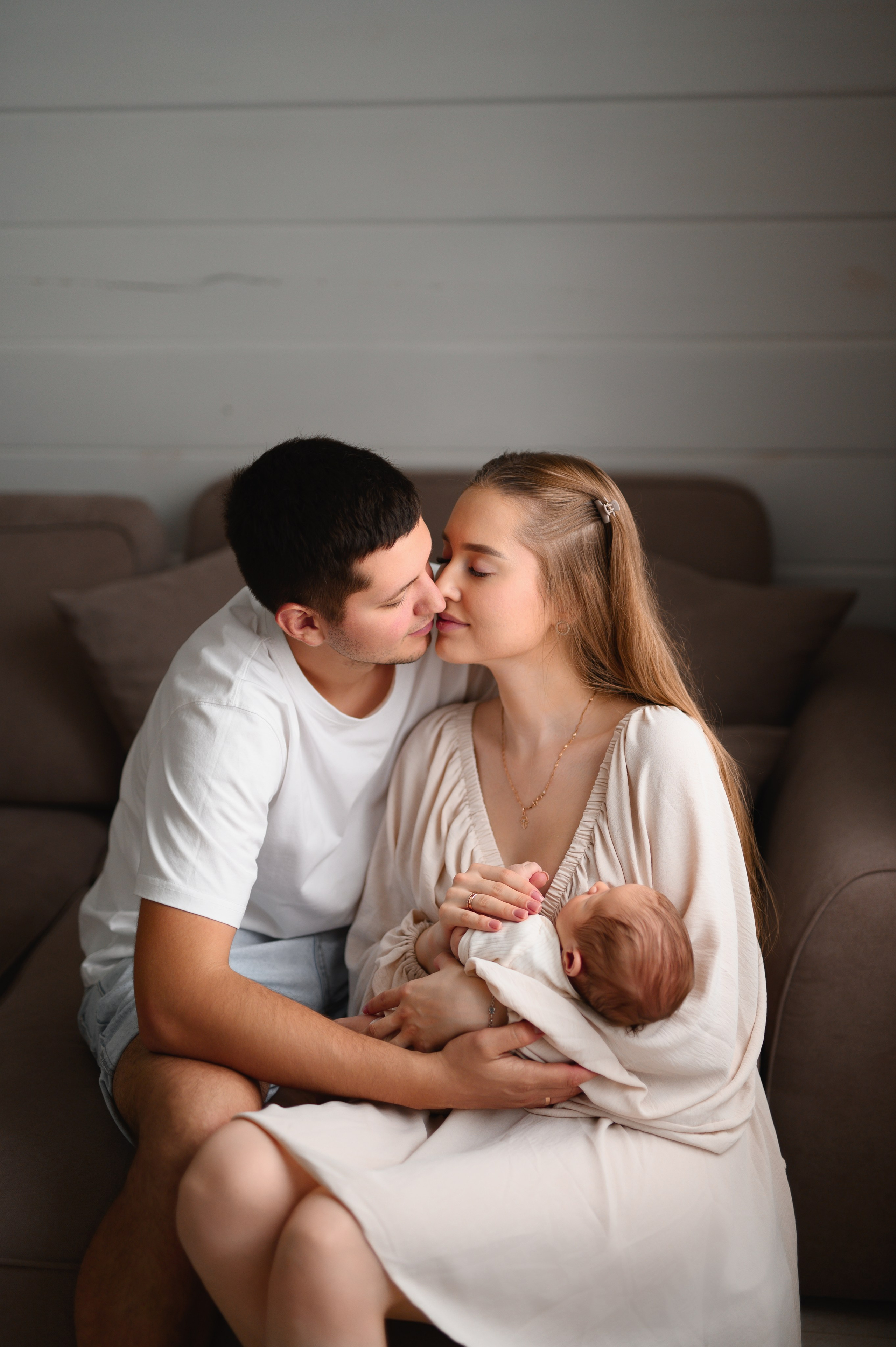 Семейная лайфстайл фотосессия с новорожденным, лайфстайл ньюборн. НЬЮБОРН ФОТОСЕССИИ, БЕРЕМЕННОСТЬ, ПОРТРЕТНЫЕ СЕМЕЙНЫЕ ФОТОСЕССИИ  Ногинск Москва ОЛЬГА ВОГЕЛЬ