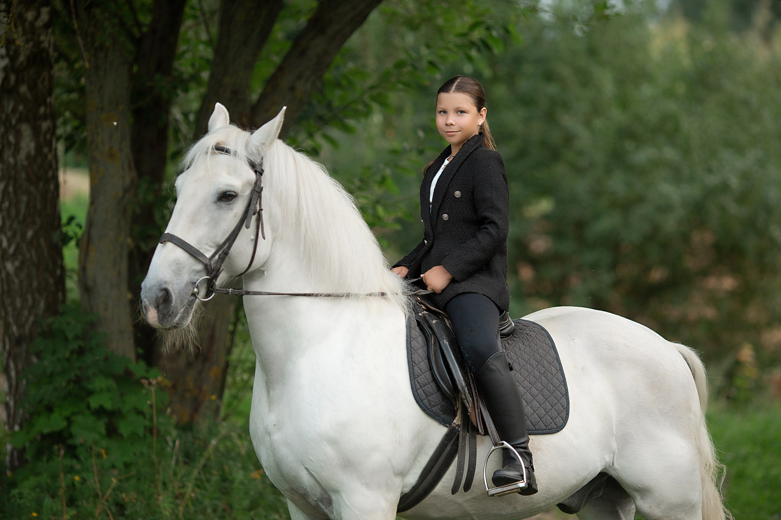 Варвара, Анастасия и Воробушек. Фотосессия с лошадьми в Нижнем Новгороде