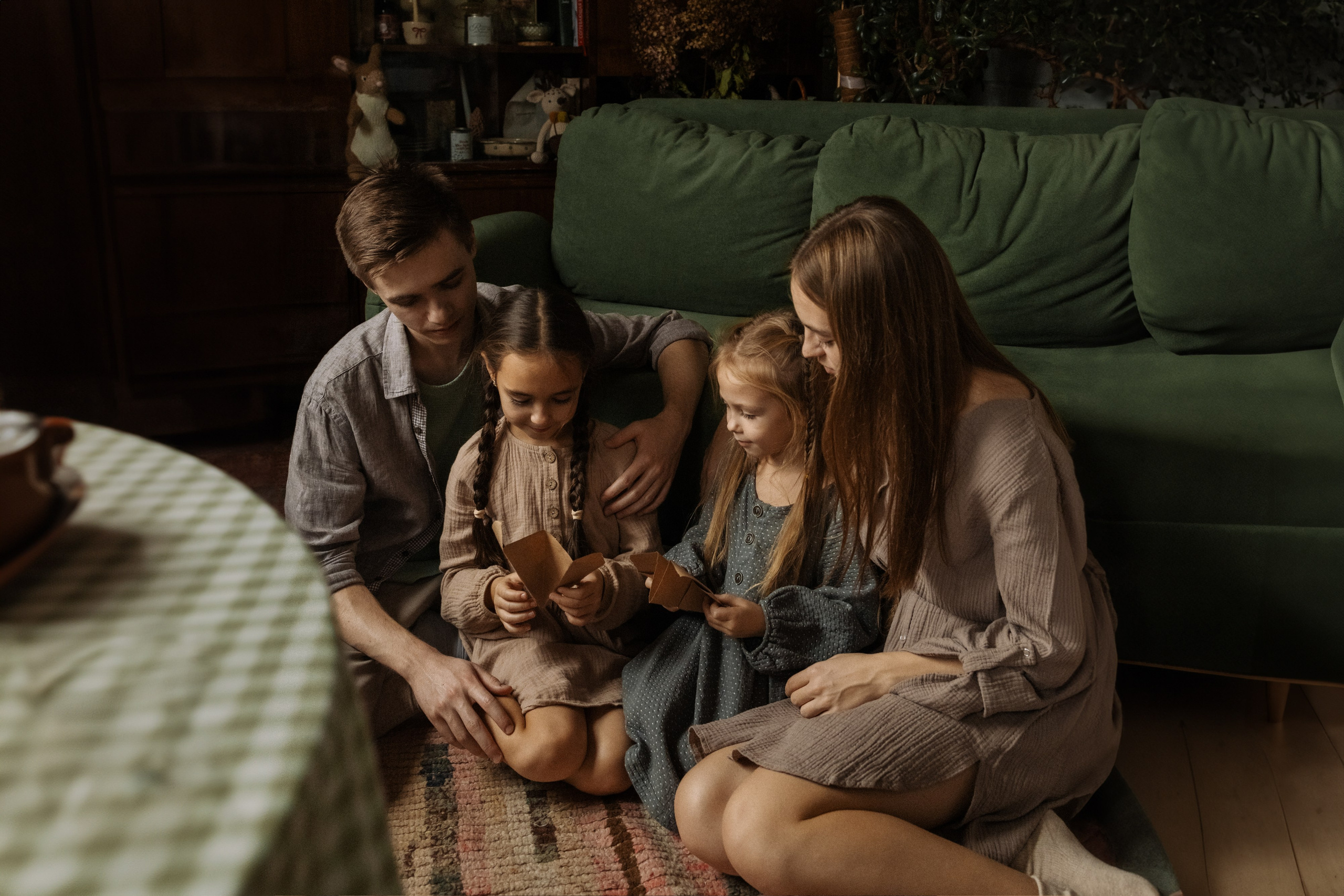 Юлия, Виктор, Саша, Настя, Ксюша и Аленка. Фотограф В Москве и Подольске Лена Иванова