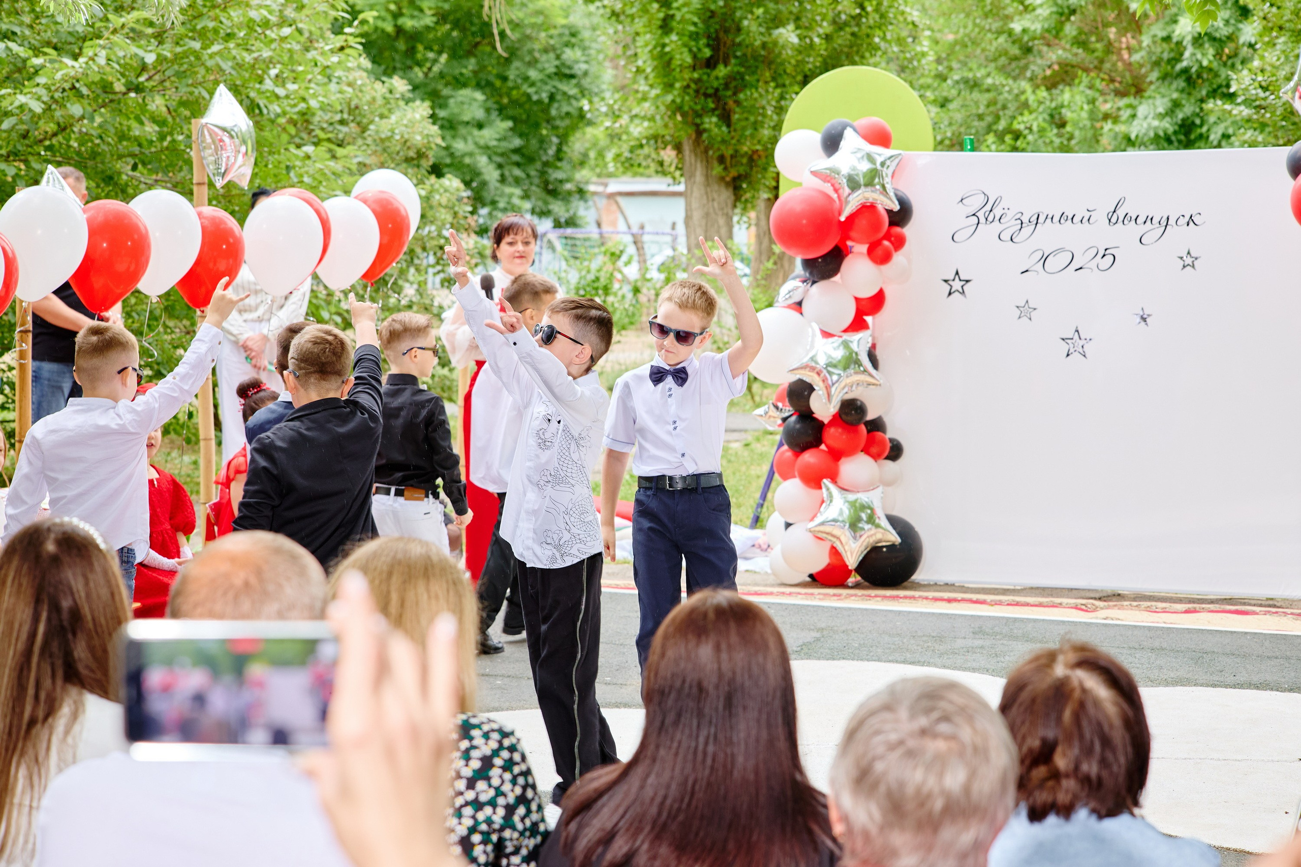 Выпускной 45 сад. Фотограф Выпускные альбомы Таганрог Сергей Коробченко