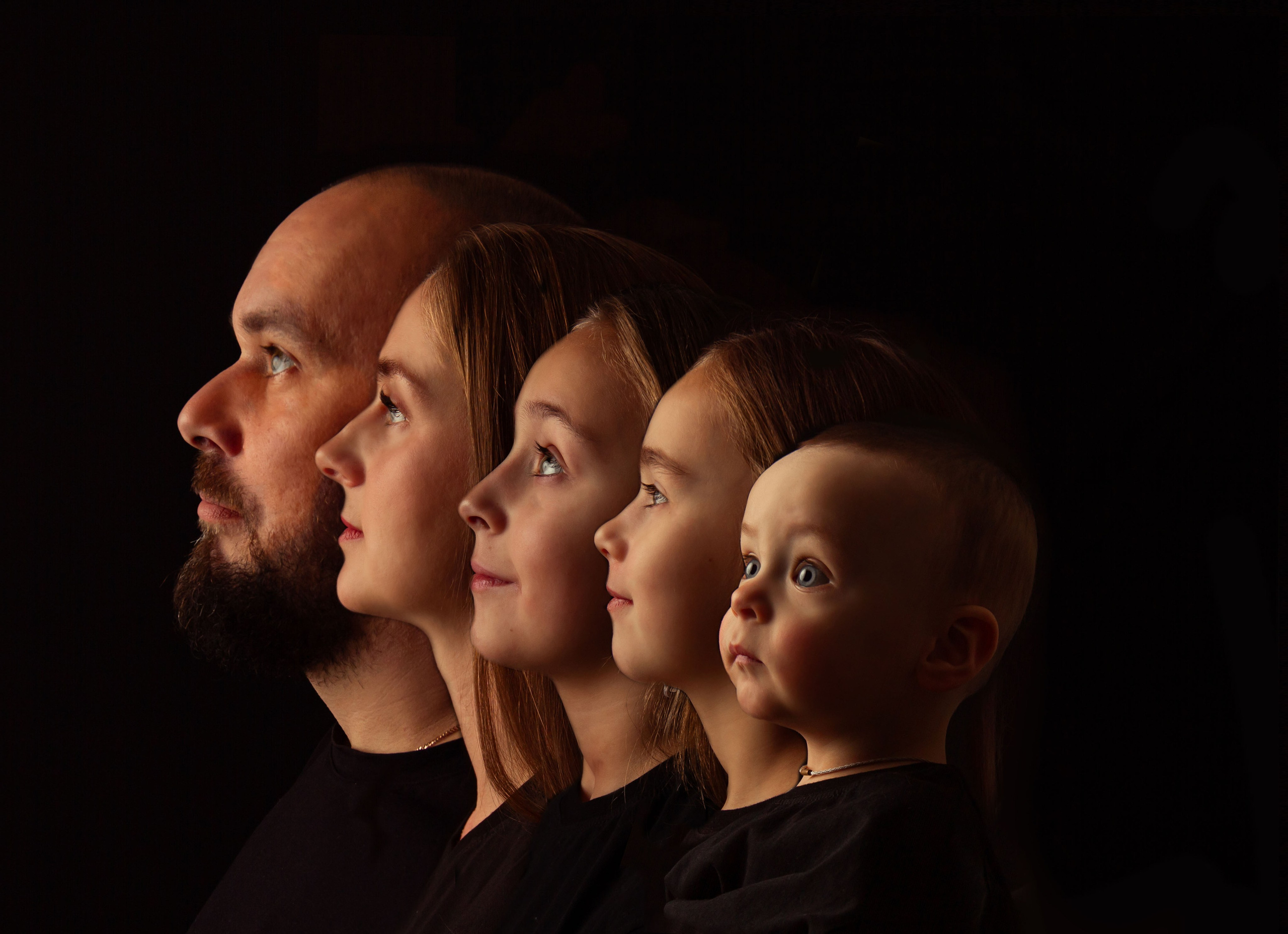 Семейный портрет «Наследие». Колесникова Татьяна. Фотограф новорожденных Щёлково, Москва, Королев