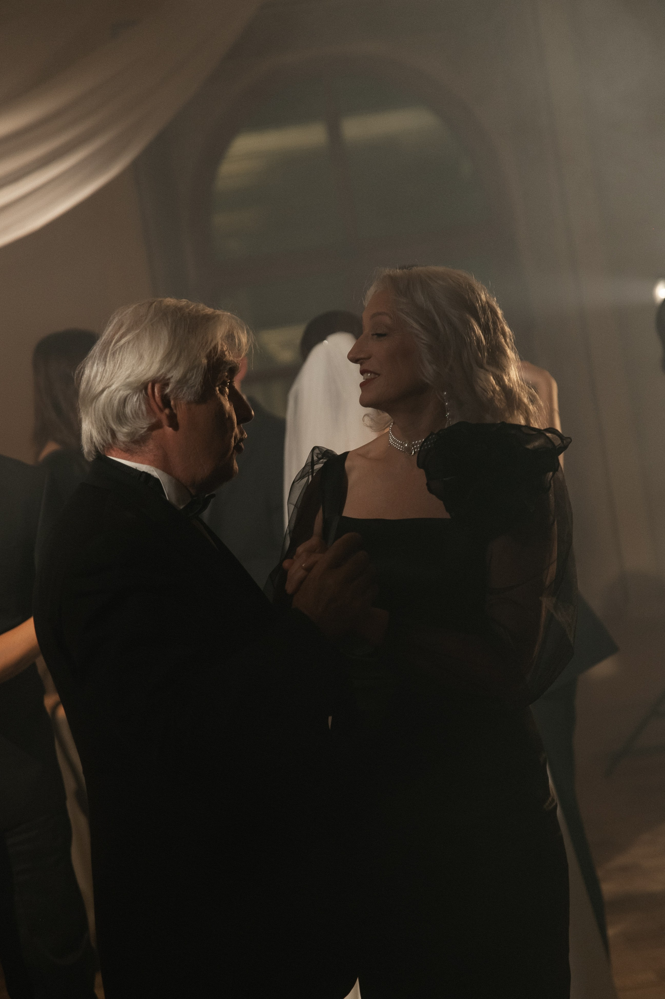 Камерный свадебный ужин при свечах в старинном особняке в фотостудии 21. Kult. Ярослава Ерина — свадебный фотограф в Москве