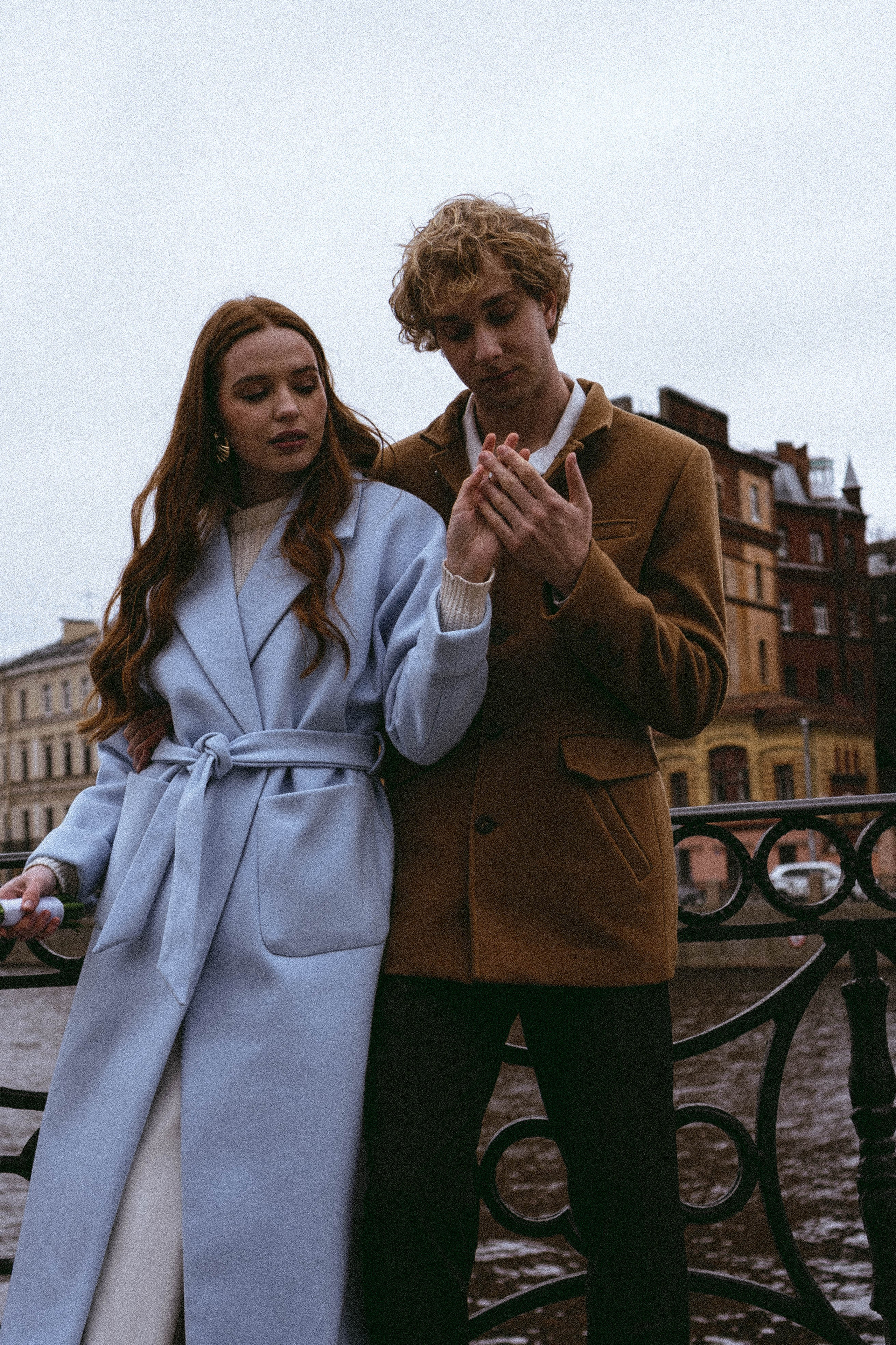 СВАДЕБНАЯ СЬЕМКА В ОТЕЛЕ. СБОРЫ ЖЕНИХА И НЕВЕСТЫ И ТАКЖЕ ТОР И ПОДГОТОВКА К ПРОГУЛКЕ И ПРОГУЛКА ПО ПЕТРОГРАДКЕ. Профессиональный фотограф, Санкт-Петербург — Виктория Богомолова