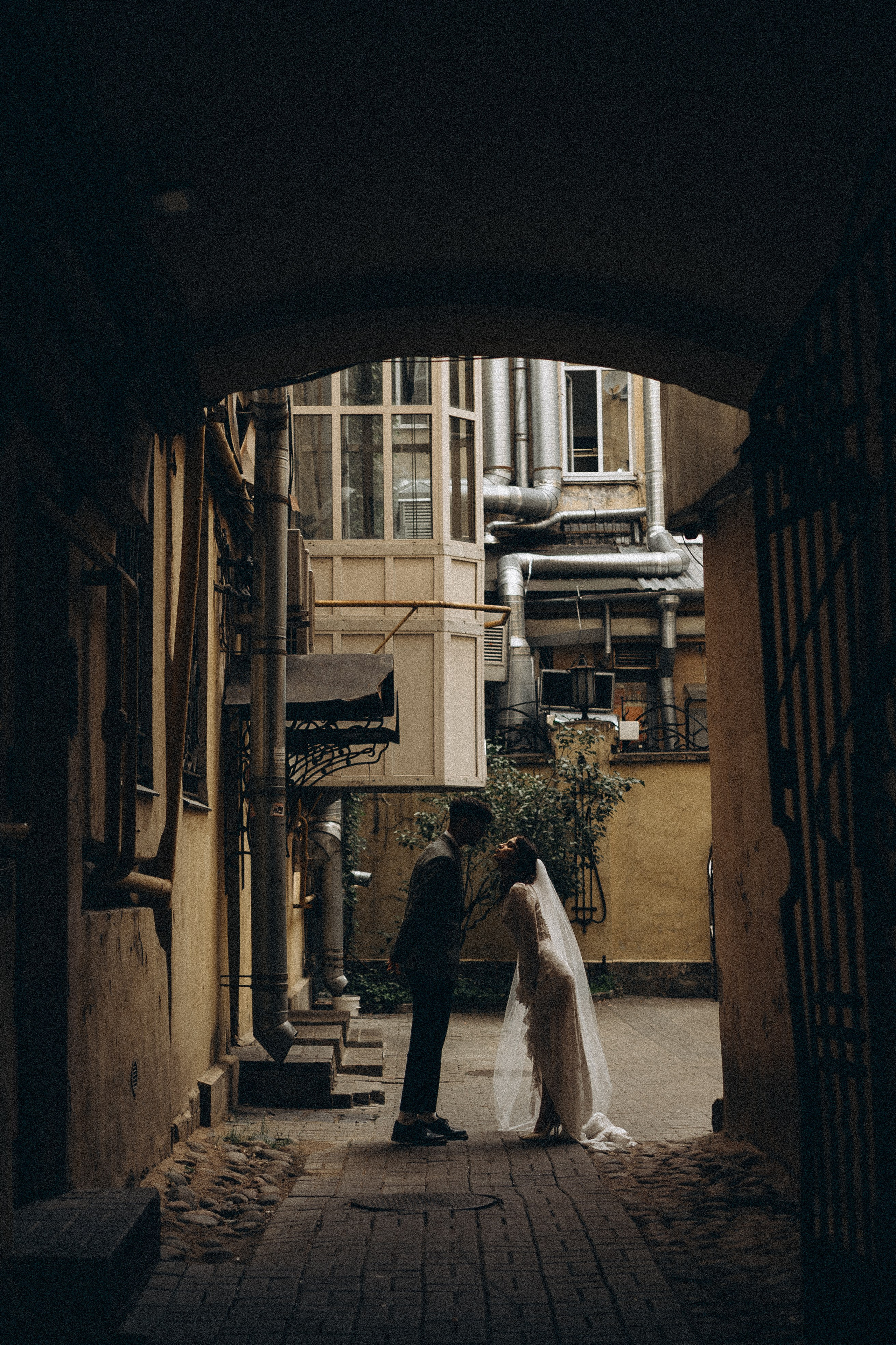 СВАДЕБНАЯ ПРОГУЛКА ВОЗЕ ИСАИКЕВСКОГО СОБОРА АСТОРИИ И ЗАКОНОДАЛЕТНОГО СОБРАНИЯ. Профессиональный фотограф, Санкт-Петербург — Виктория Богомолова