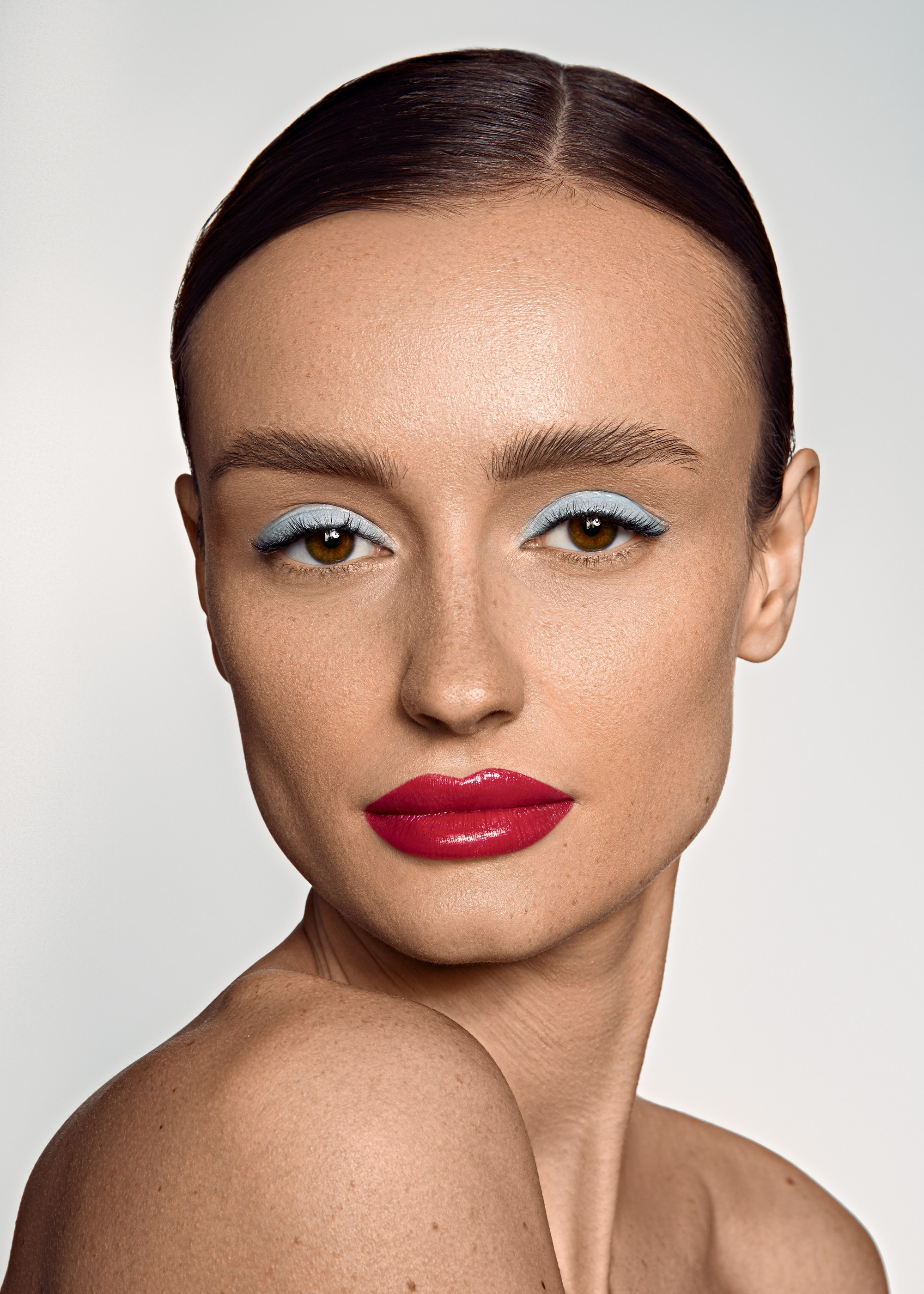 Photo: Kalisa Marcenco (@kalisamarcenco) Retouch: Ekaterina Pasmurina (@katyretouch)