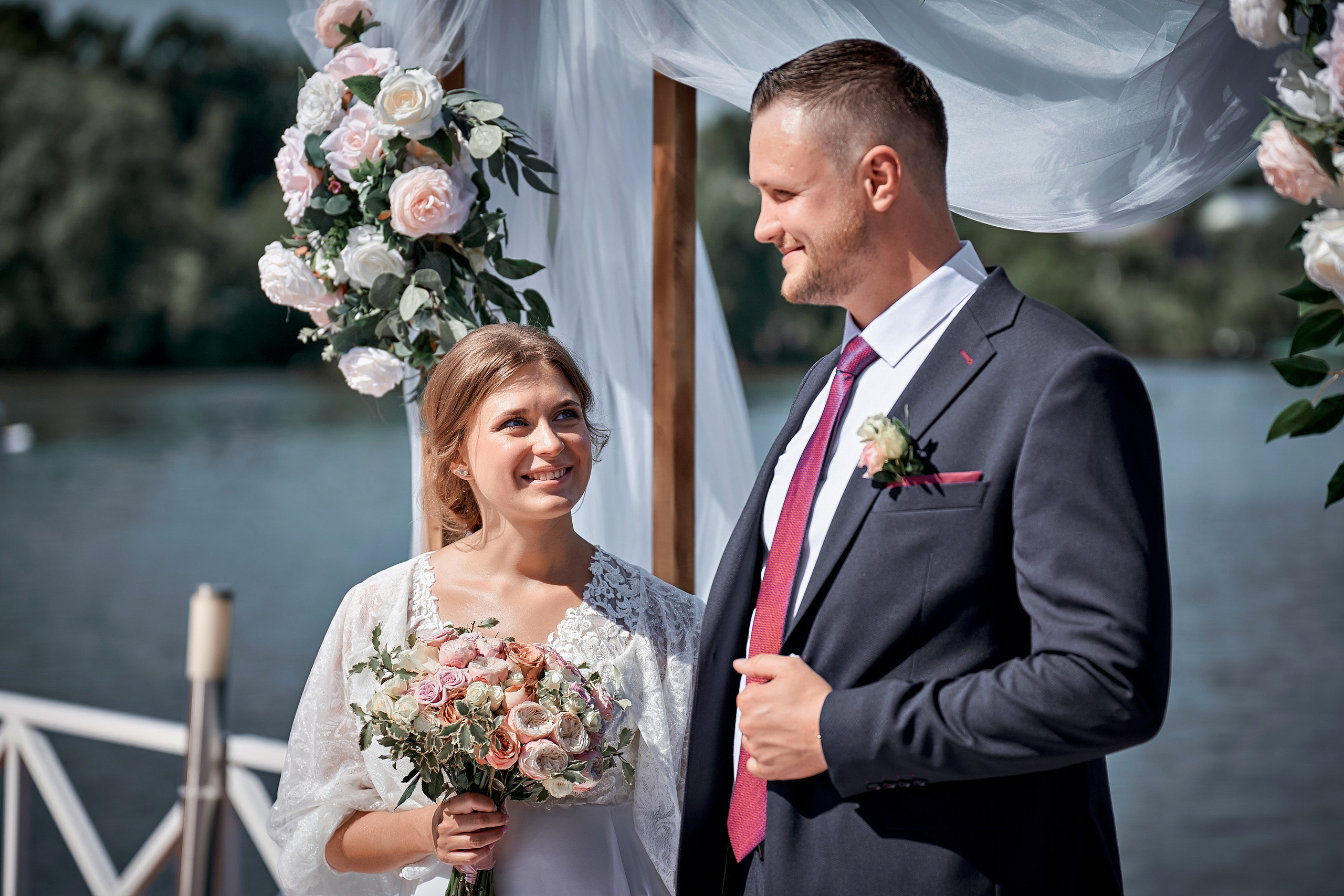 Свадьба Дмитрия и Людмилы. Парк Орловский. Фотограф Меняйло Евгений. Свадьба. Портрет. Репортаж. Семья. Контент