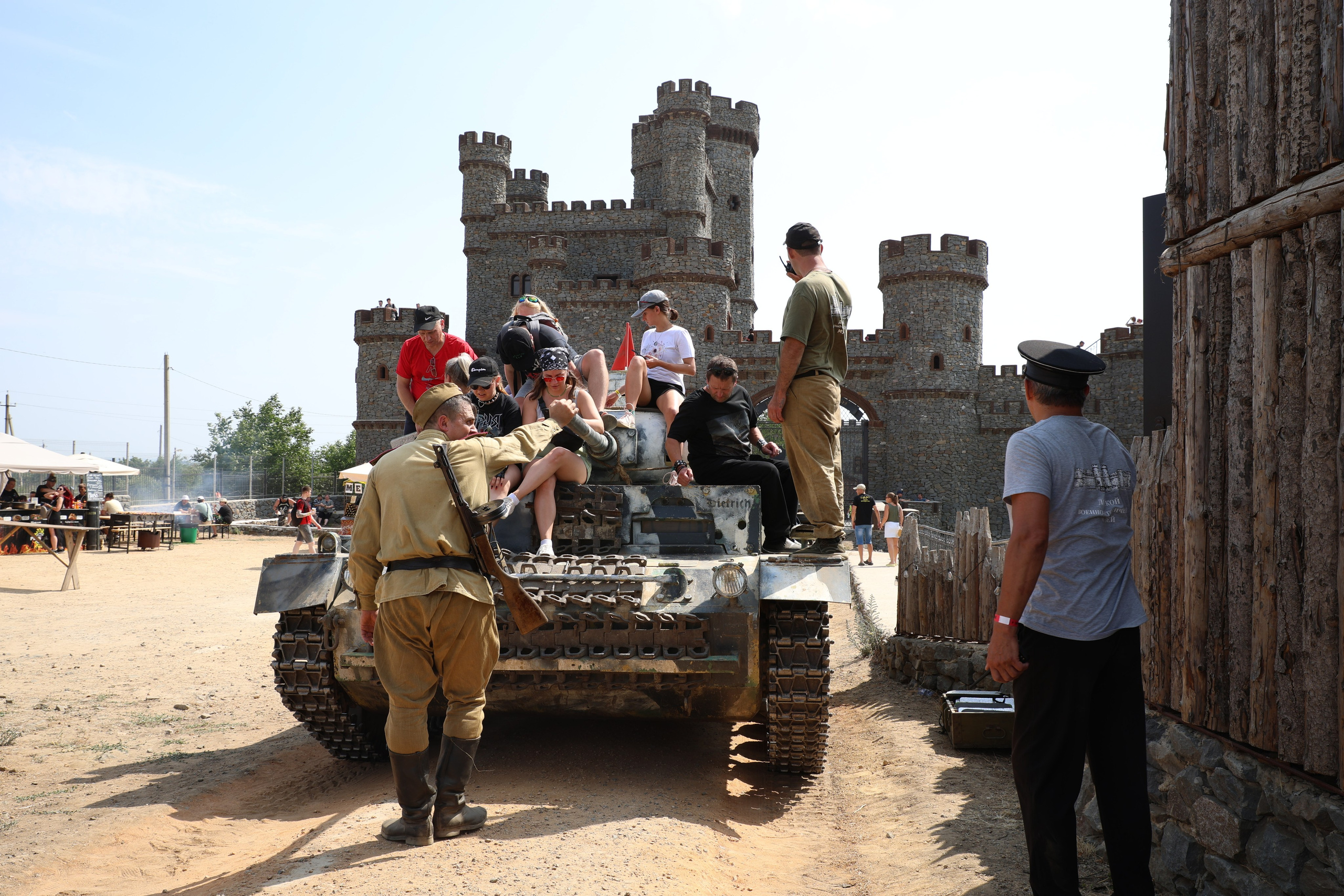 катание на танке 