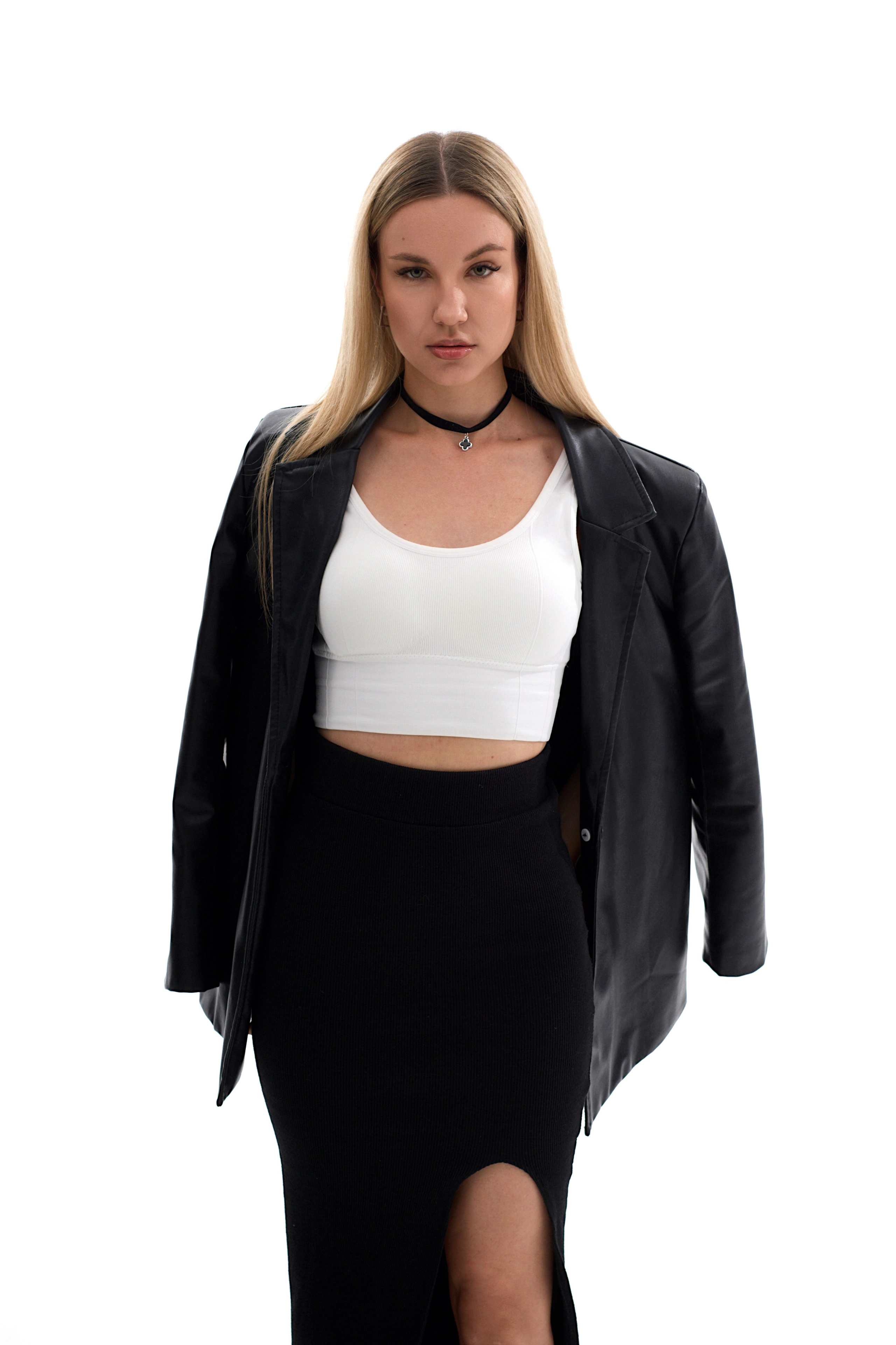 Контент-съемка для мастеров студии по тату и ПМ. Pomanovskaya.ru / женский фотограф