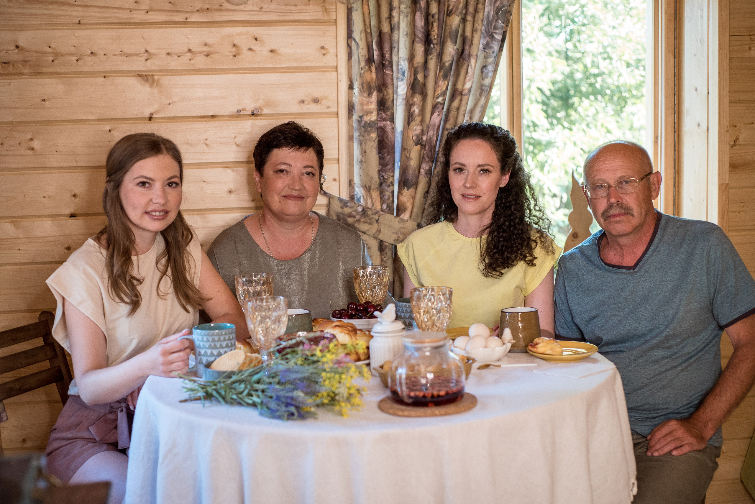 Семейная фотосесия_загородный домик_Ирина (цветокор). Детский и семейный фотограф Краснодар / Сочи Сергеева Олеся