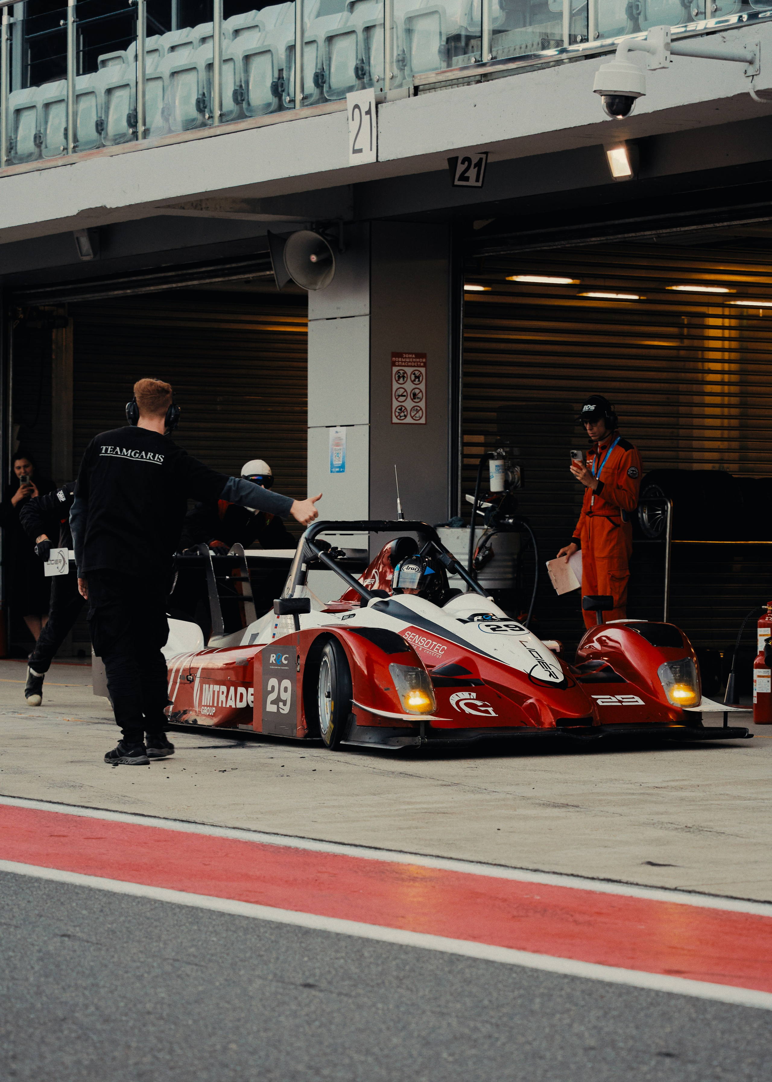 REC 2025. Автомобильный и коммерческий фотограф Москва