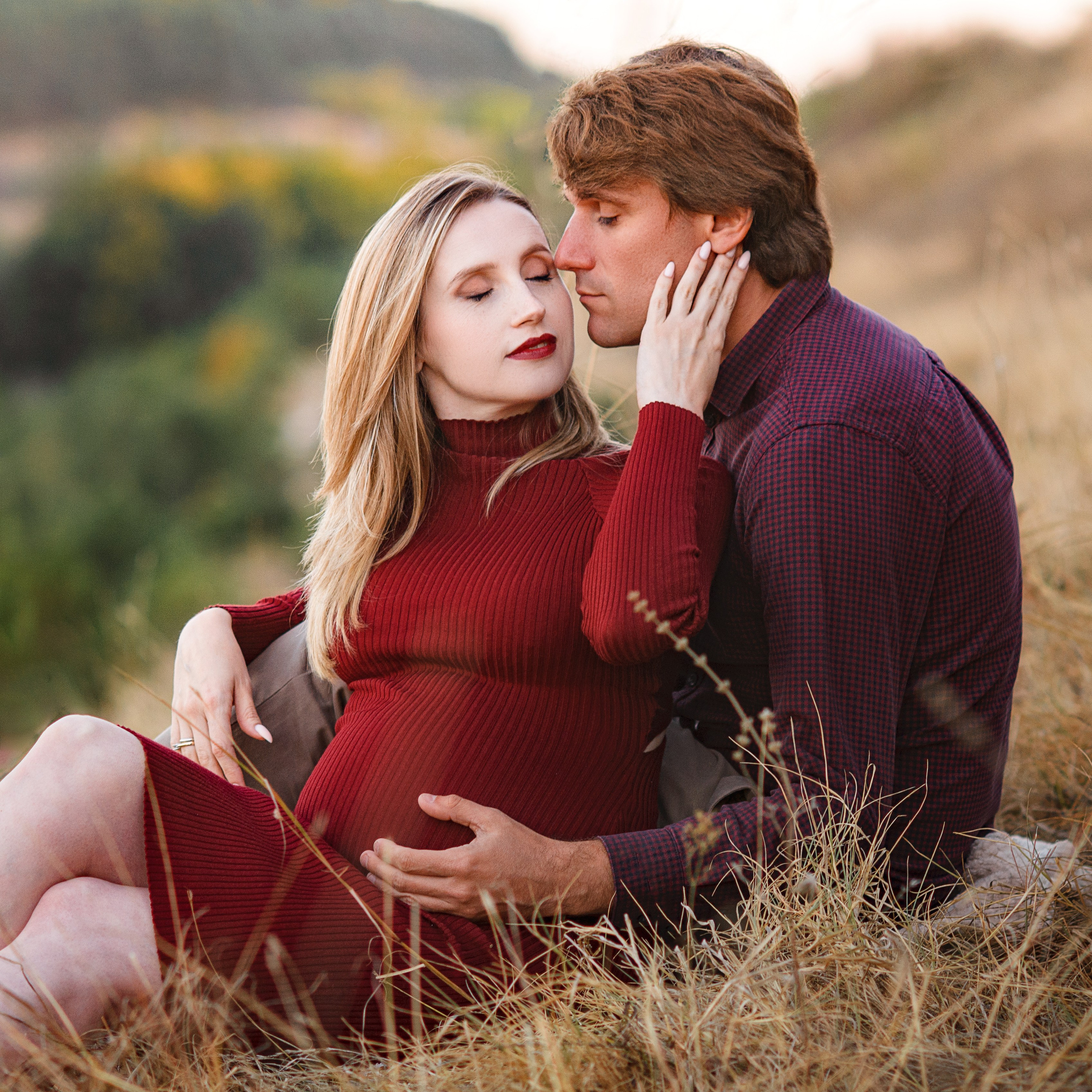 Прогулочная осенняя фотосессия «В ожидании» для Сергея и Татьяны. Фотограф Симферополь Крым Ольга Топоривская