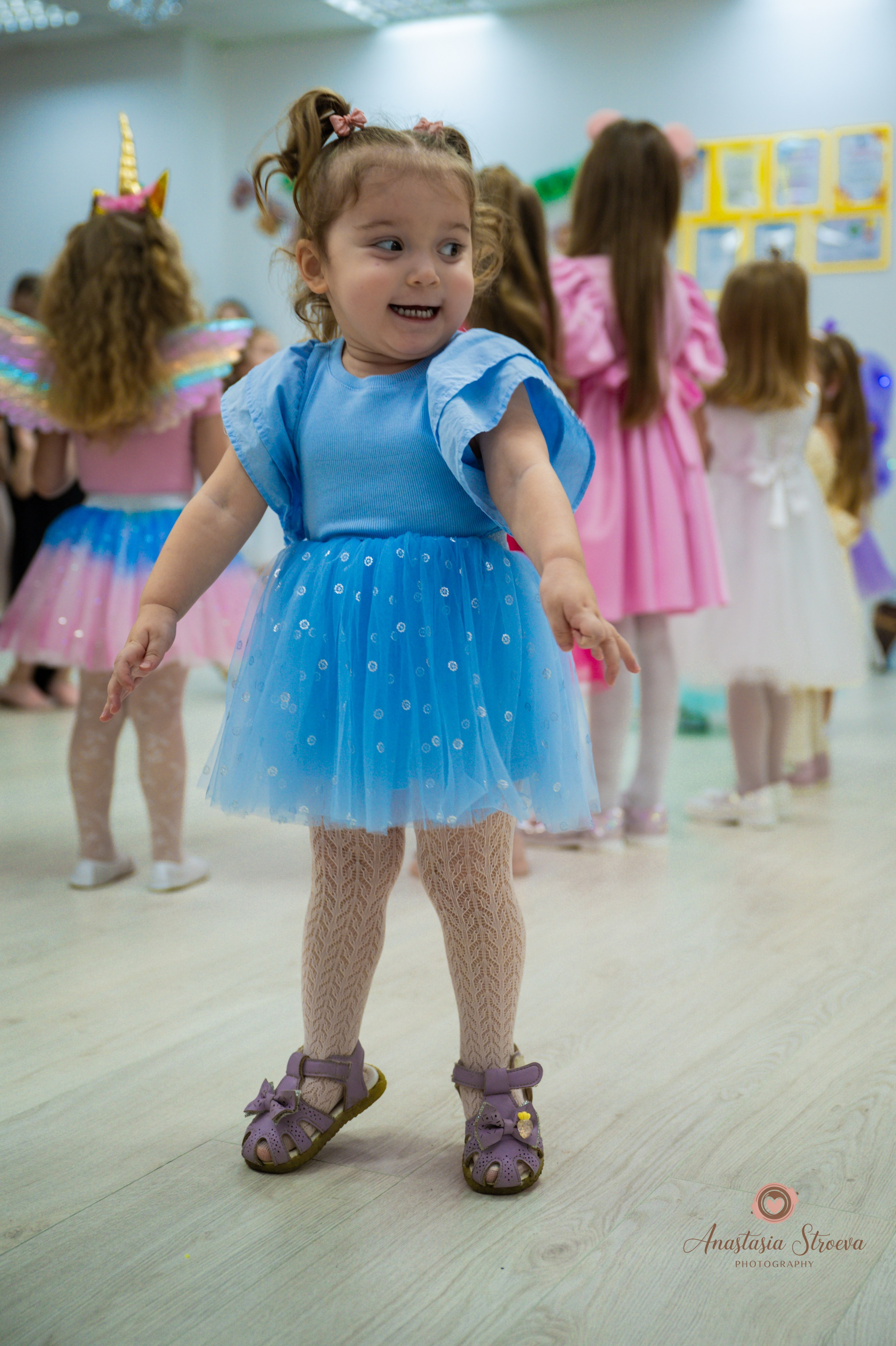 Новый год в танцах. Семейный и детский фотограф в Королеве, Москве и Московской области Строева Анастасия
