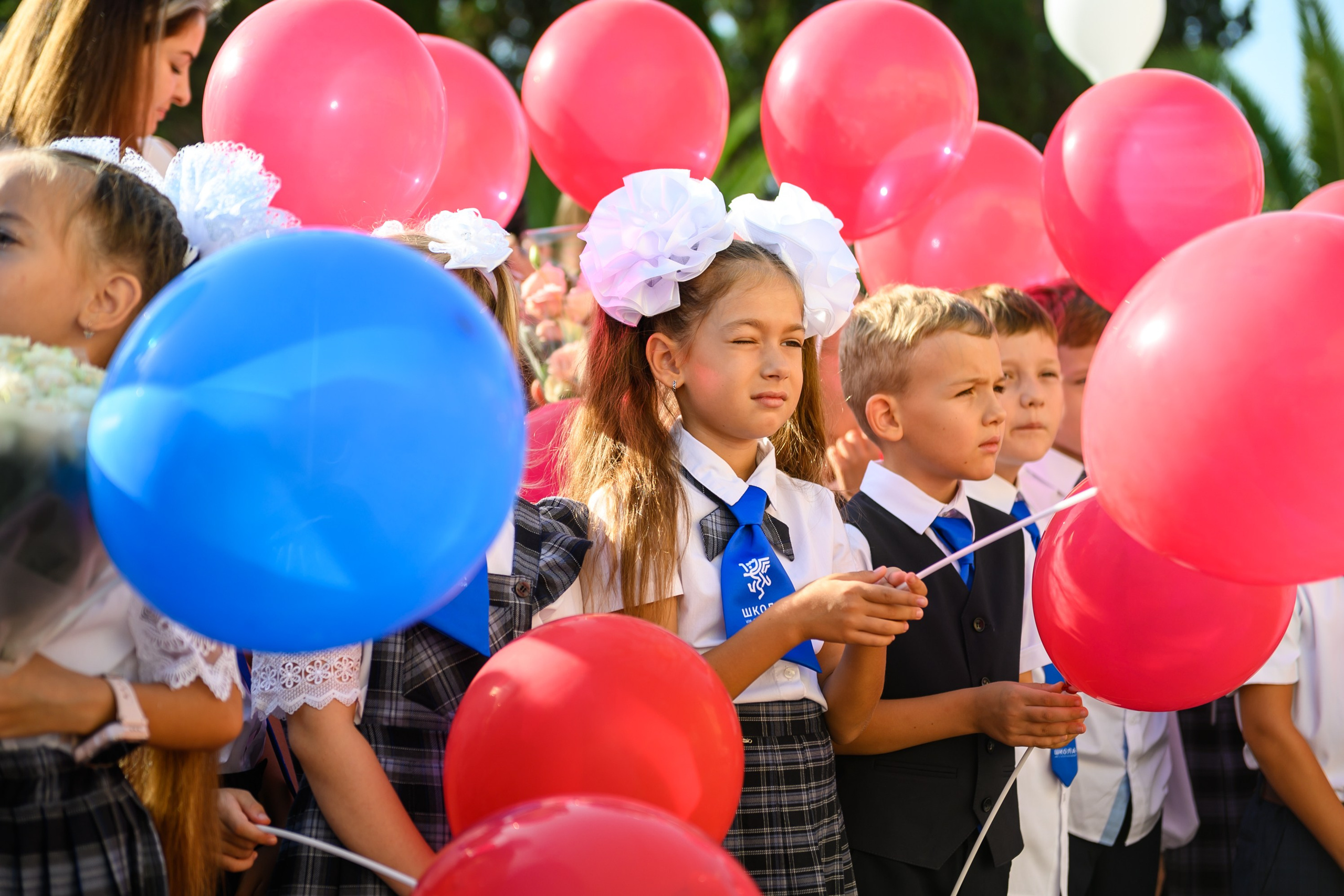 Первый раз в первый класс школа Страховой. Свадебный и семейный фотограф София Невская