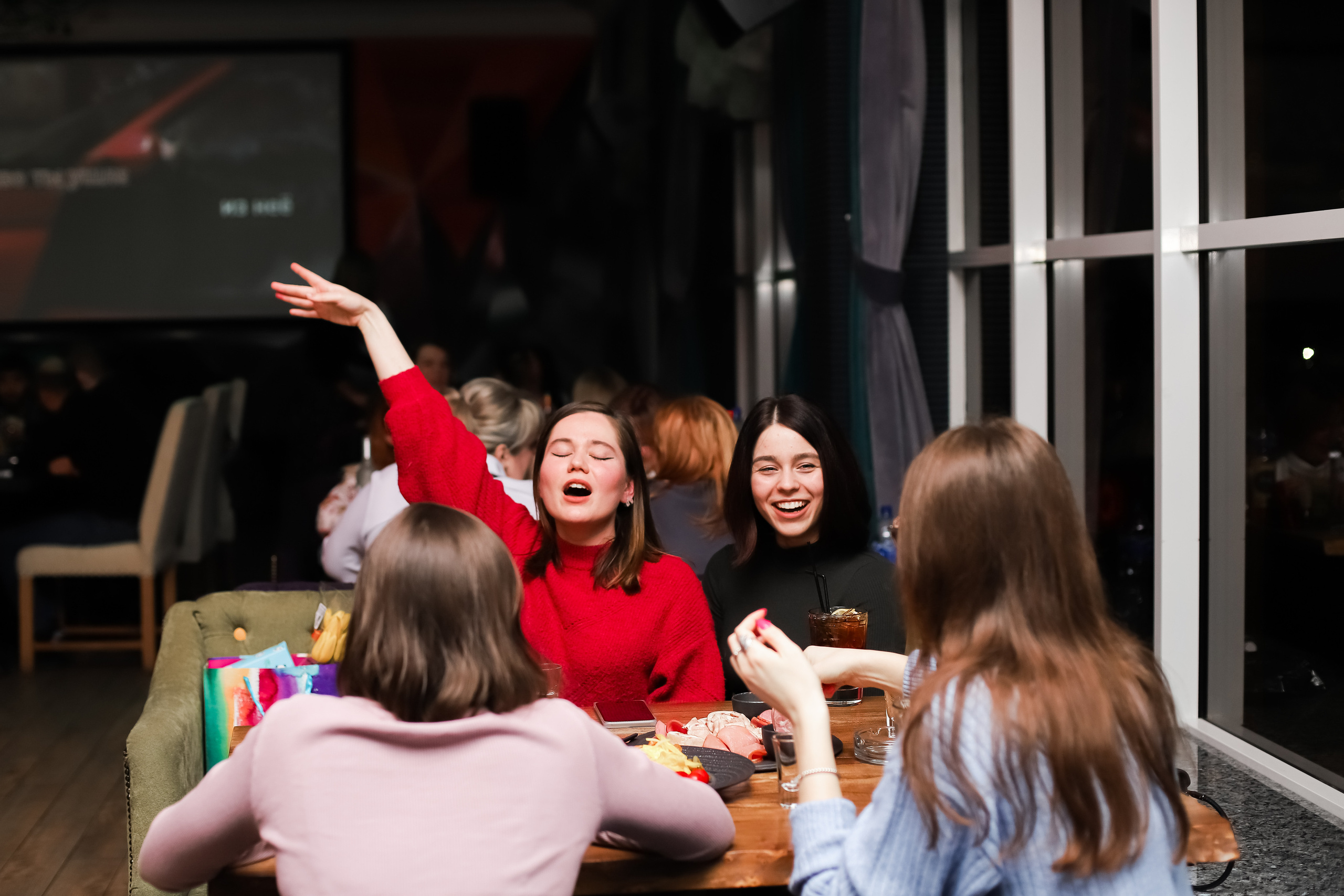 Репортаж мероприятия для клуб-ресторана ДАЛИ. Фотограф Карпачан Анастасия