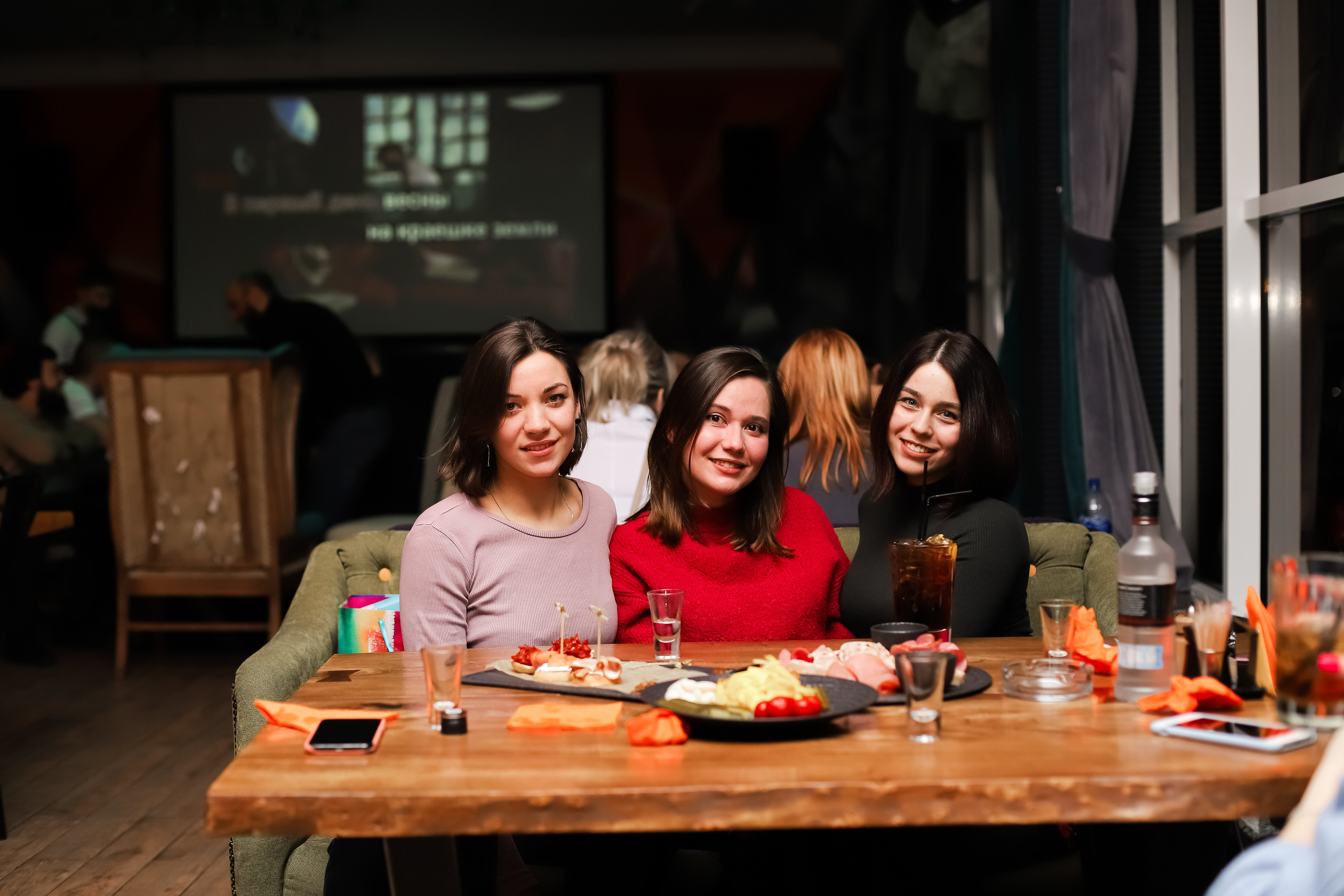 Репортаж мероприятия для клуб-ресторана ДАЛИ. Фотограф Карпачан Анастасия