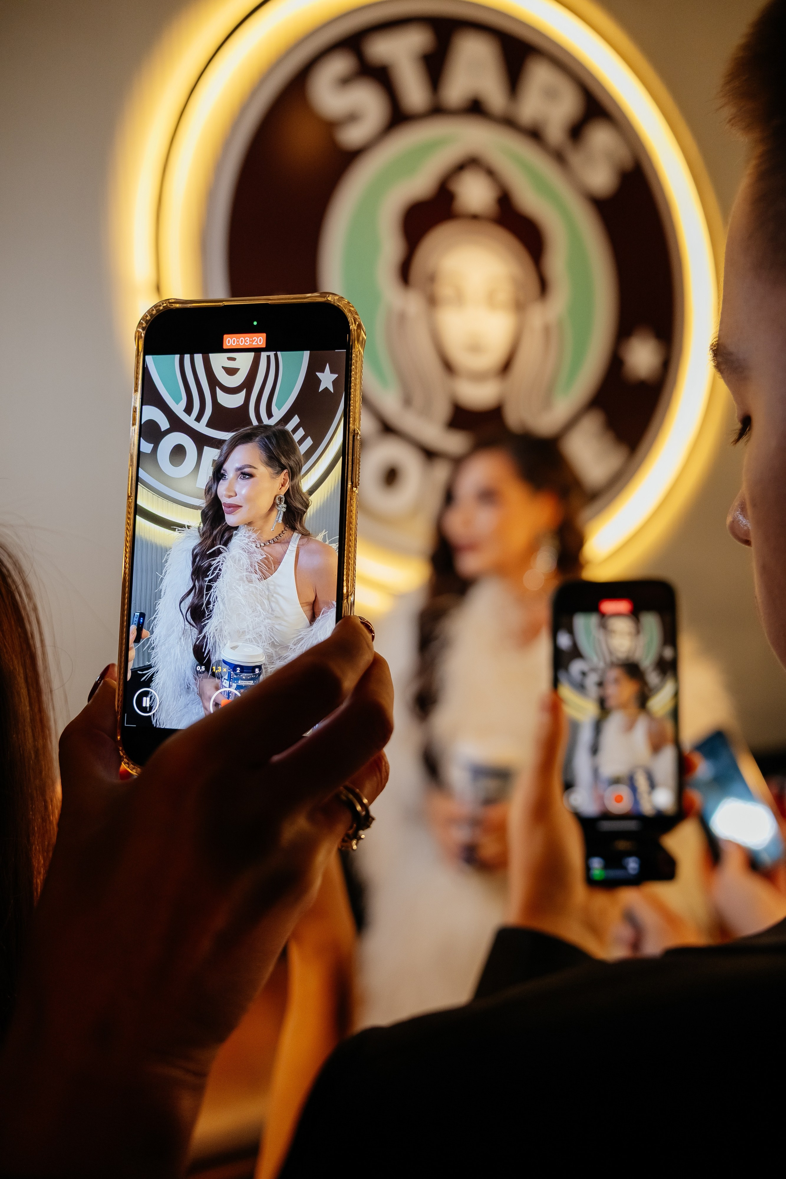 STARS COFFEE x Карина Нигай. Фотограф Галкин Дмитрий