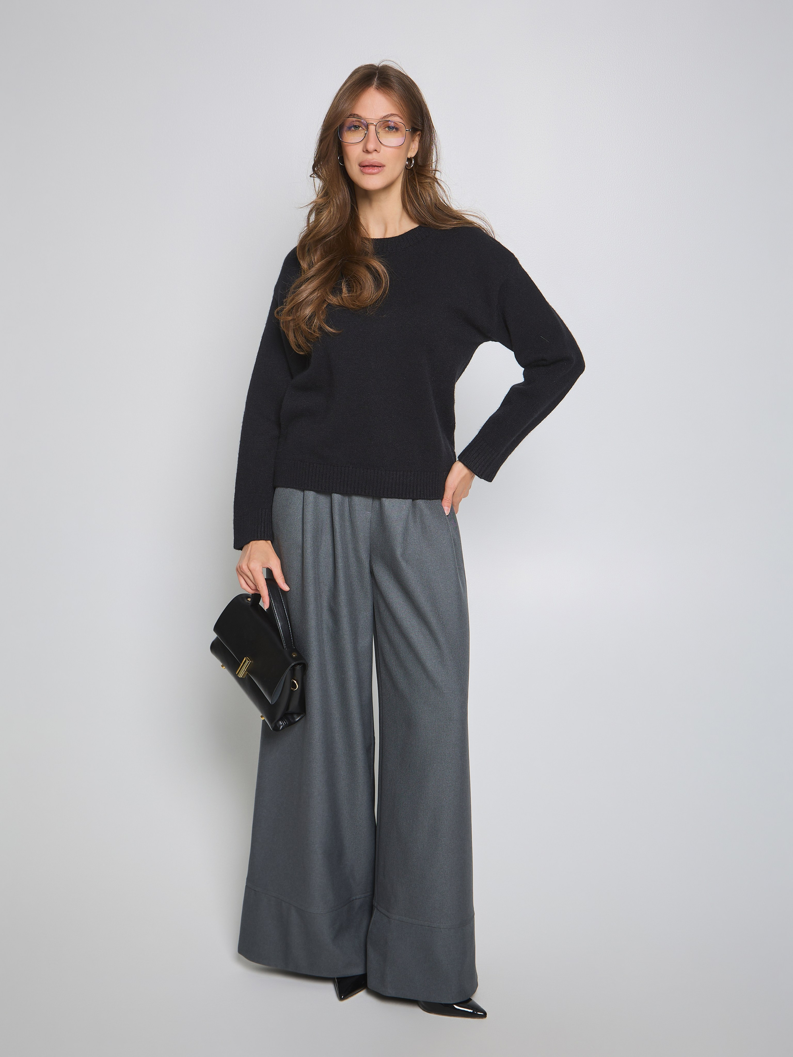 Одежда для маркетплейсов. Фотограф Руслан Потапов в Краснодаре