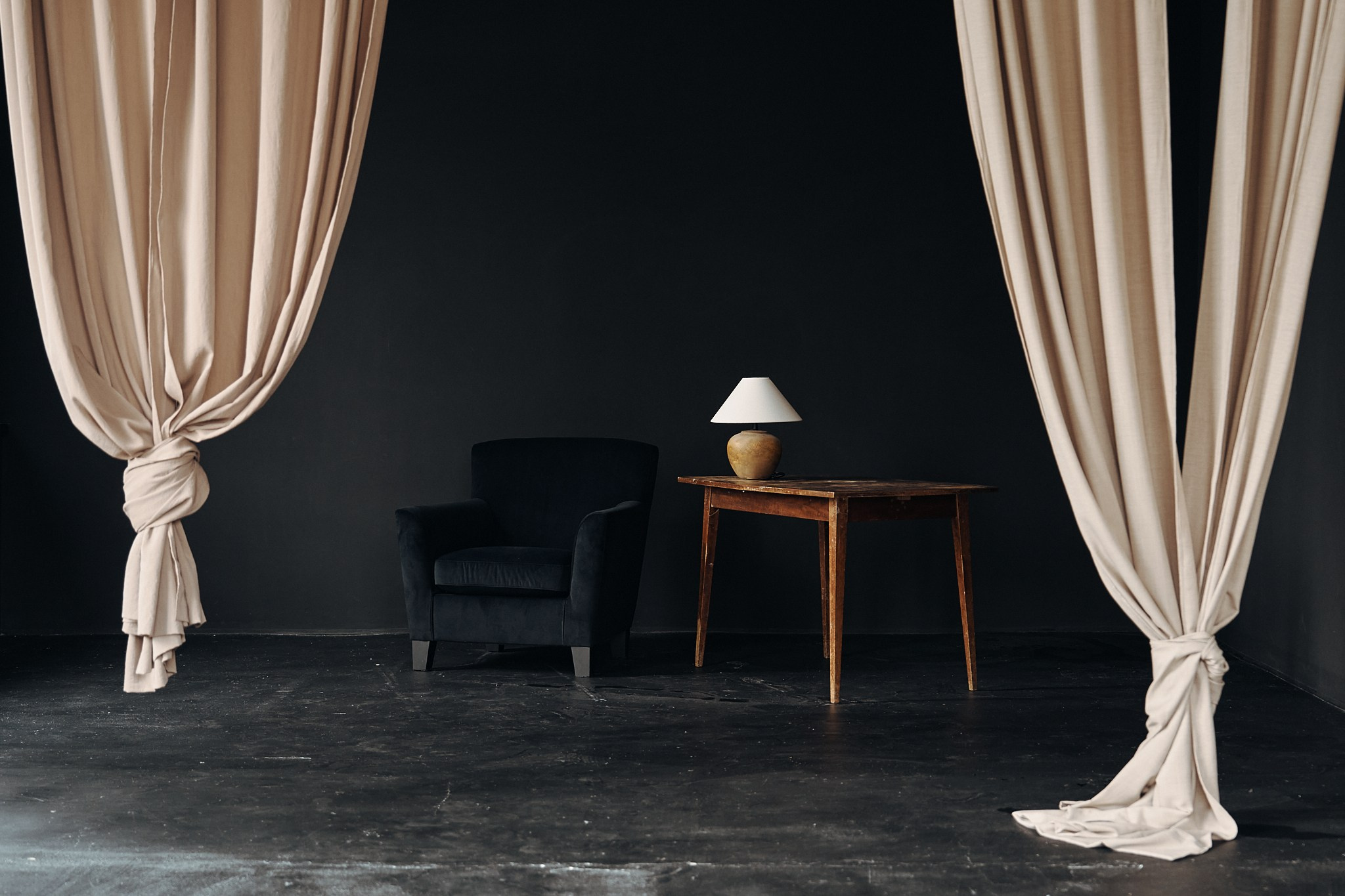 Минималистичная фотостудия в Барнауле. MN Studio