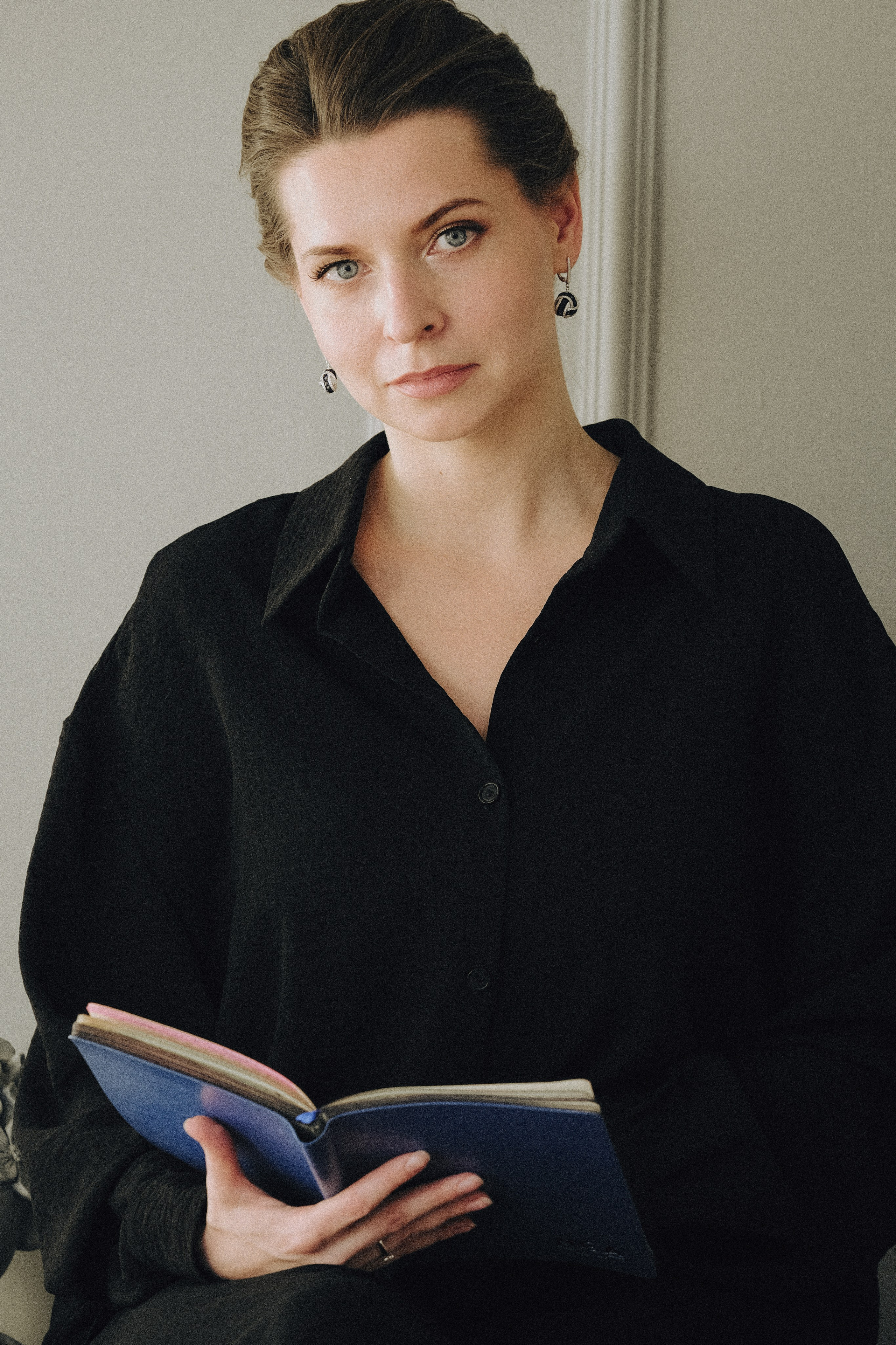 ФОТОСЕСИИЯ В СТУДИИ ДЛЯ ДЕВУШКИ ПСИХОЛОГА. Профессиональный фотограф, Санкт-Петербург — Виктория Богомолова