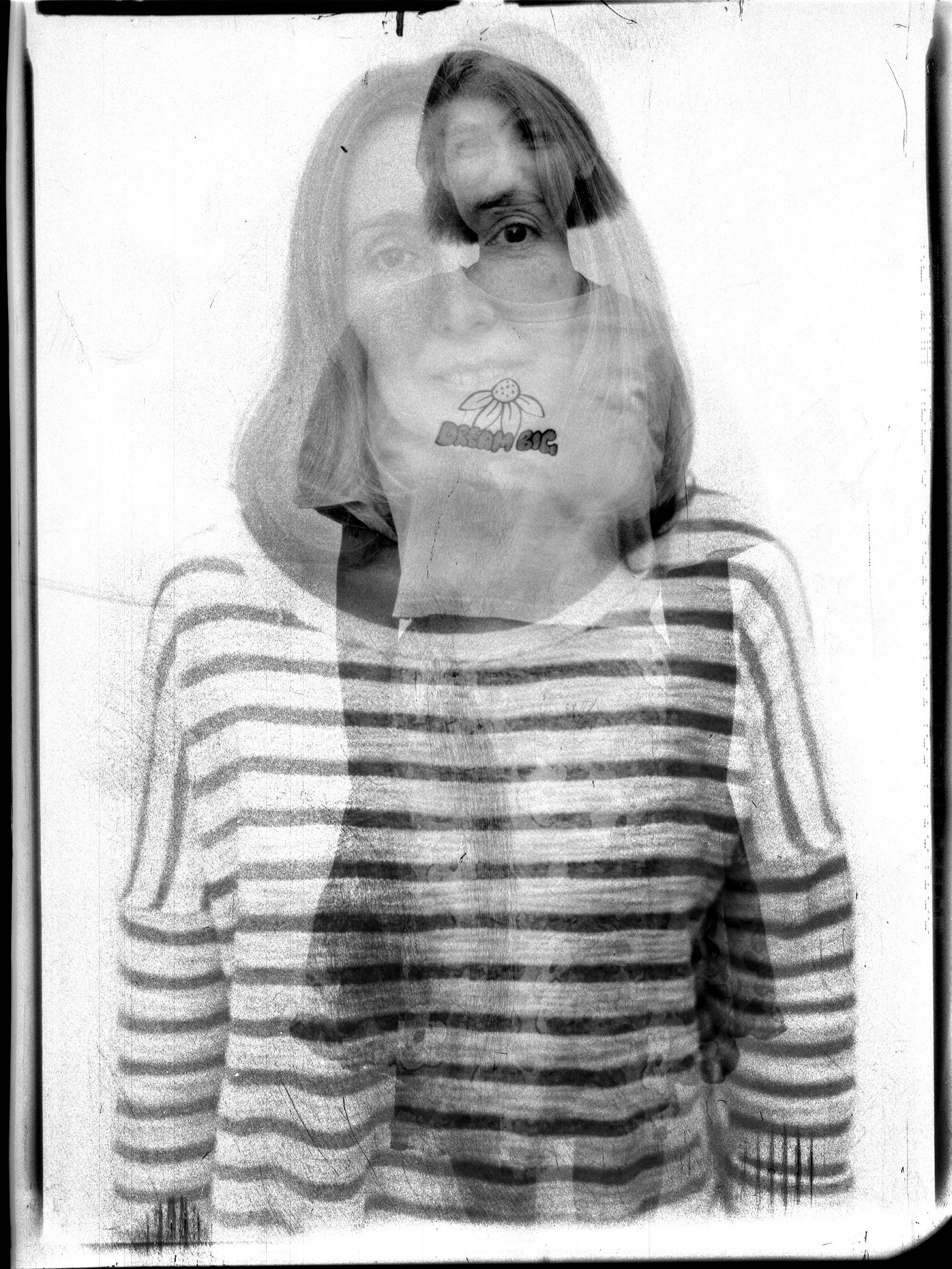 Классическая портретная выездная фотосессия (полевое исследование). Один человек один кадр. Летняя Школа. Дубна. Портретный и художественный фотограф в Москве Пётр Корень