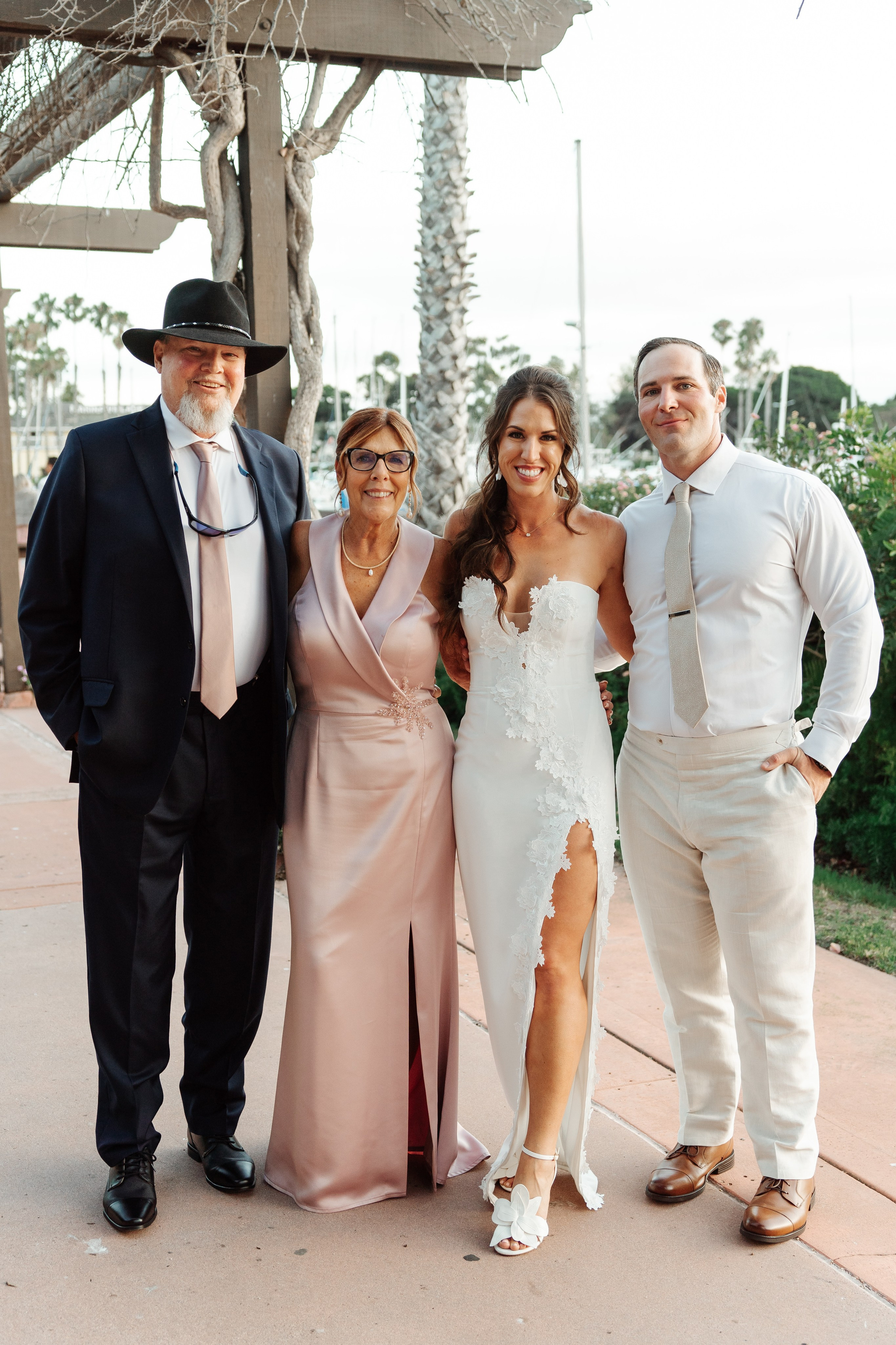 2025-08-16_BryanAmber. Ретушер Зенькевич Света