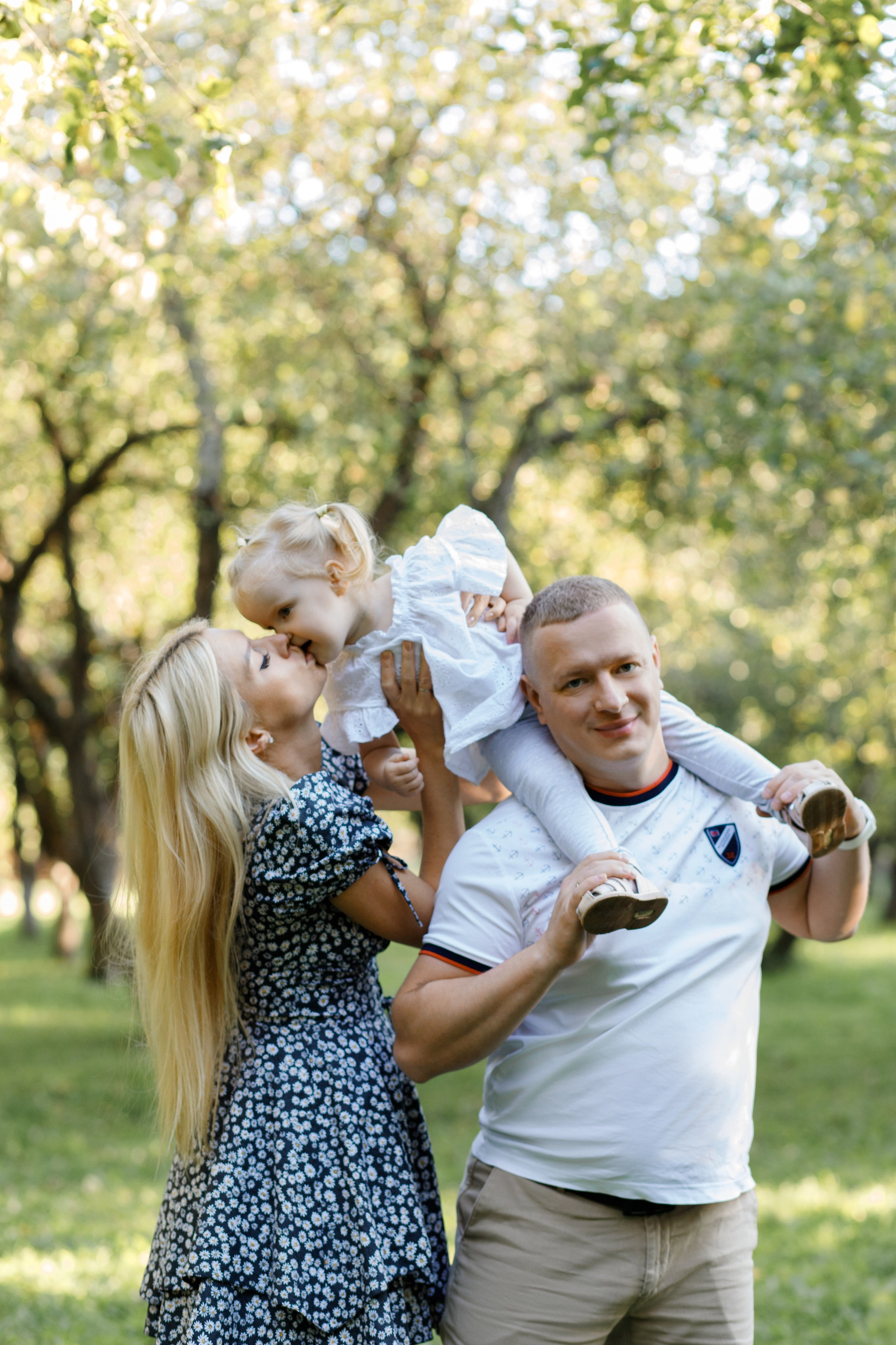 Семейная фотосессия в усадьбу Валуево. Фотограф Александра Сыщенко