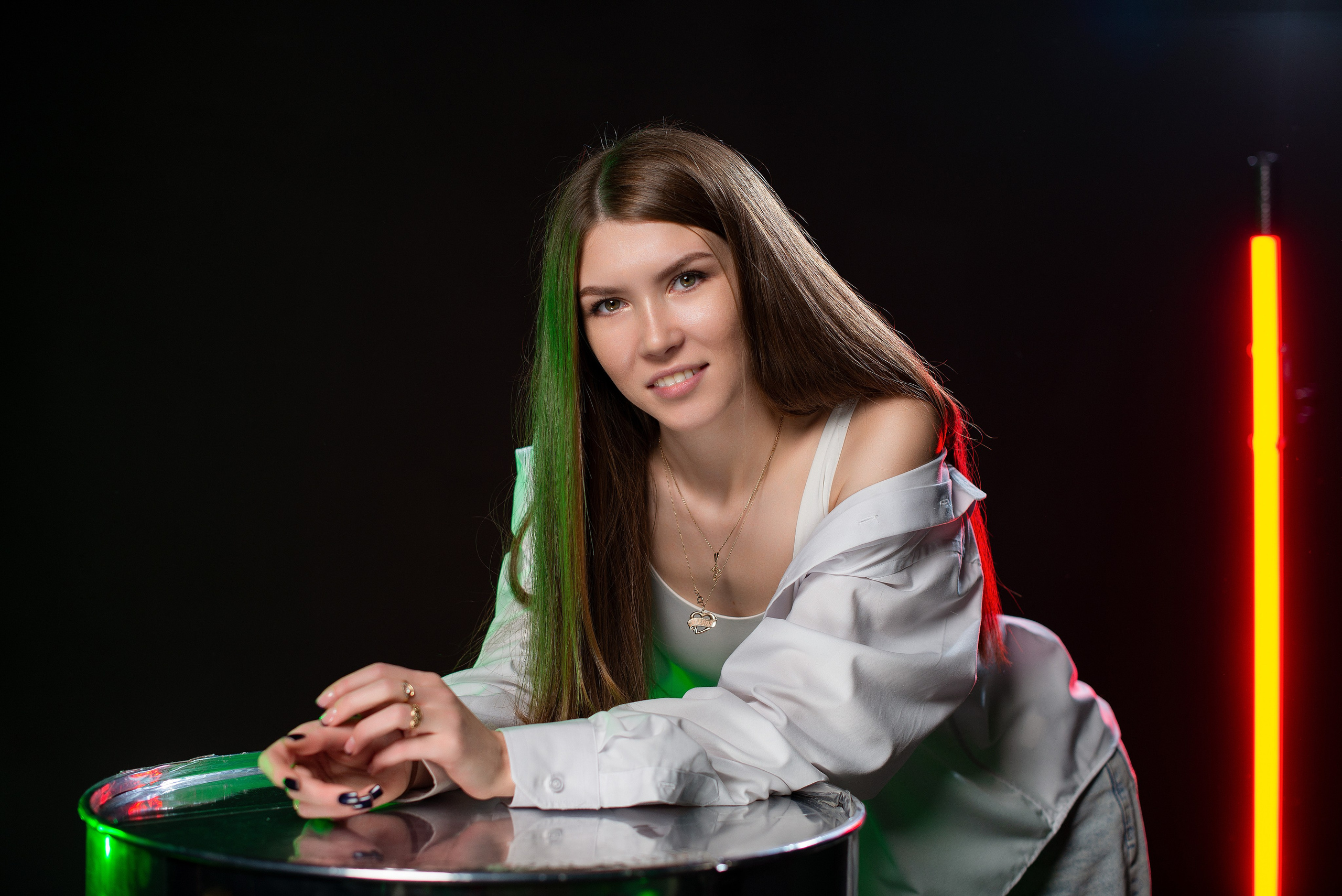 Ксения в фотостудии Black & White. Творческий фотограф Вологда