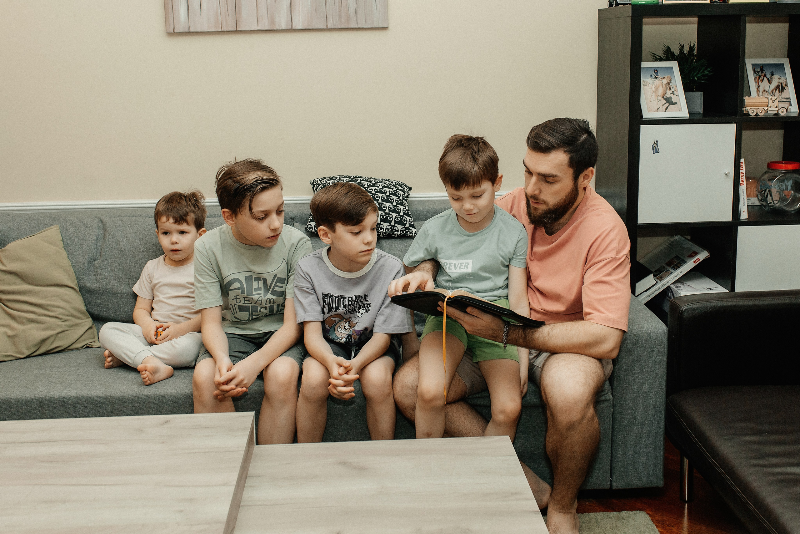 4 сыночка и лапочка дочка. Семейный фотограф в Новосибирске Екатерина Сафронова