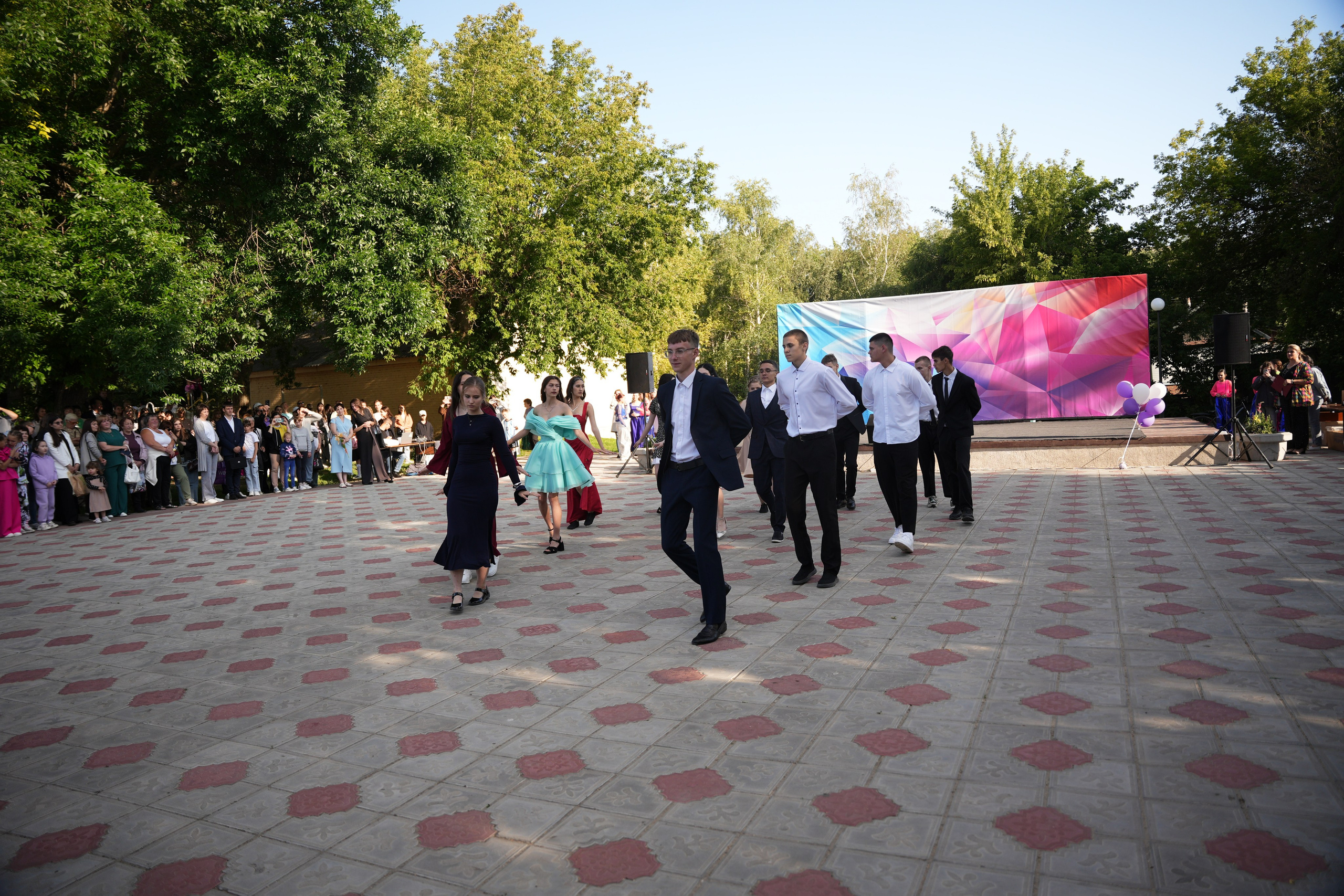 Выпускной в парке. Ольга Плаксина фотограф в Саратове