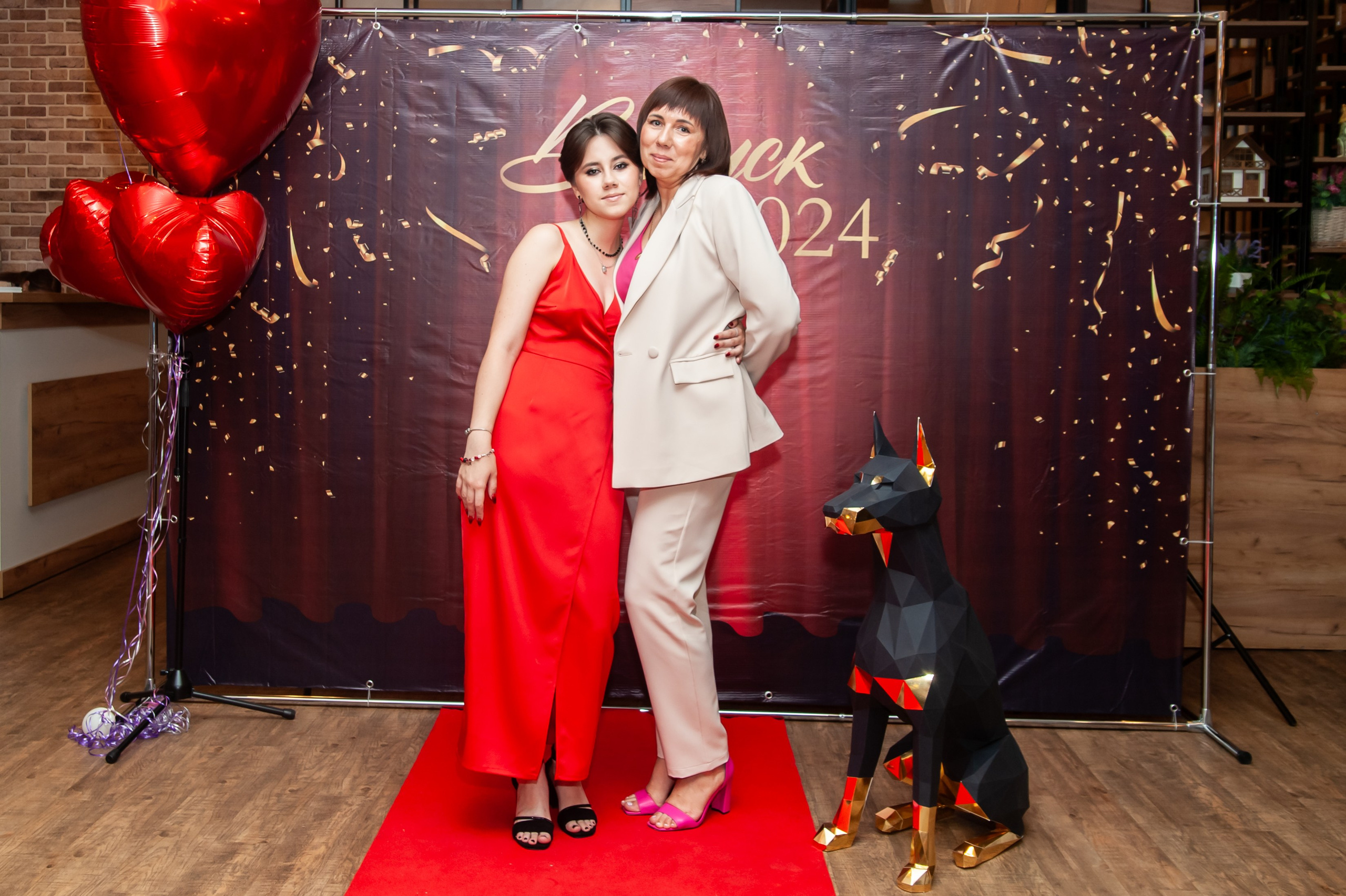 Выпускной МАОУ СОШ № 17 им. Эдуарда Есаяна. Свадебный и семейный фотограф Денис Лукьянов в Краснодаре, Краснодарском крае и Республике Крым