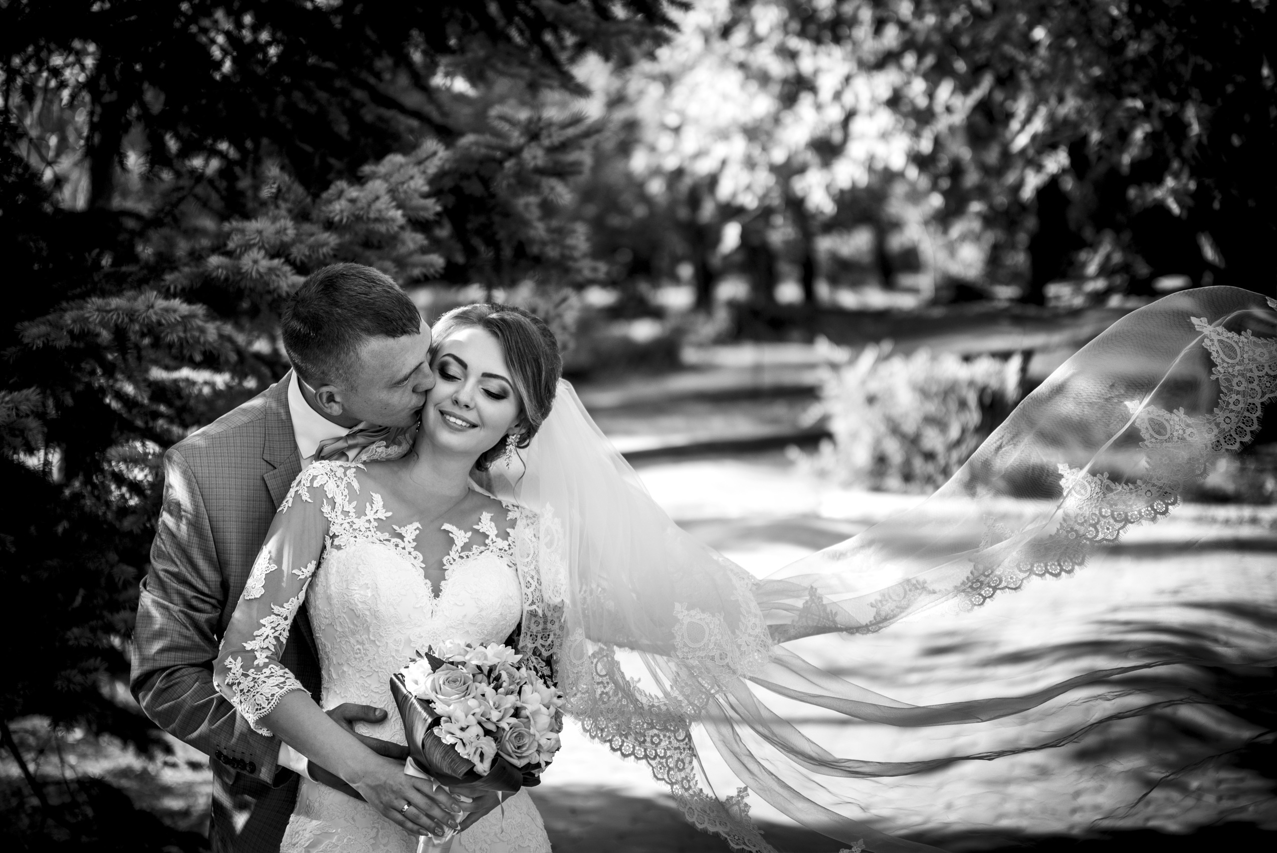 Свадьбы. Спасибо за проявленный интерес к моему творчеству! Меня зовут Россохат