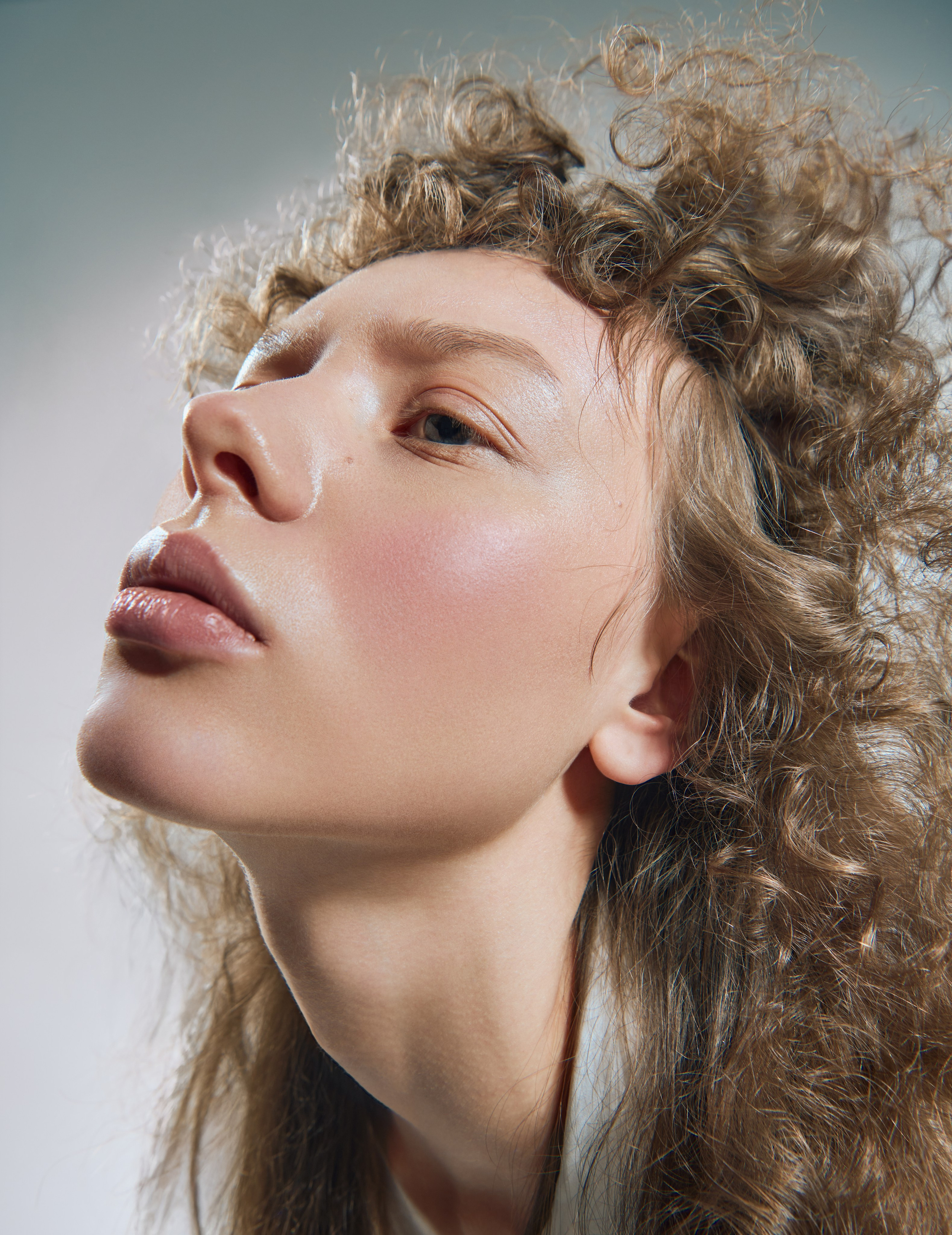 Beauty. Retusher Maryia Buhai