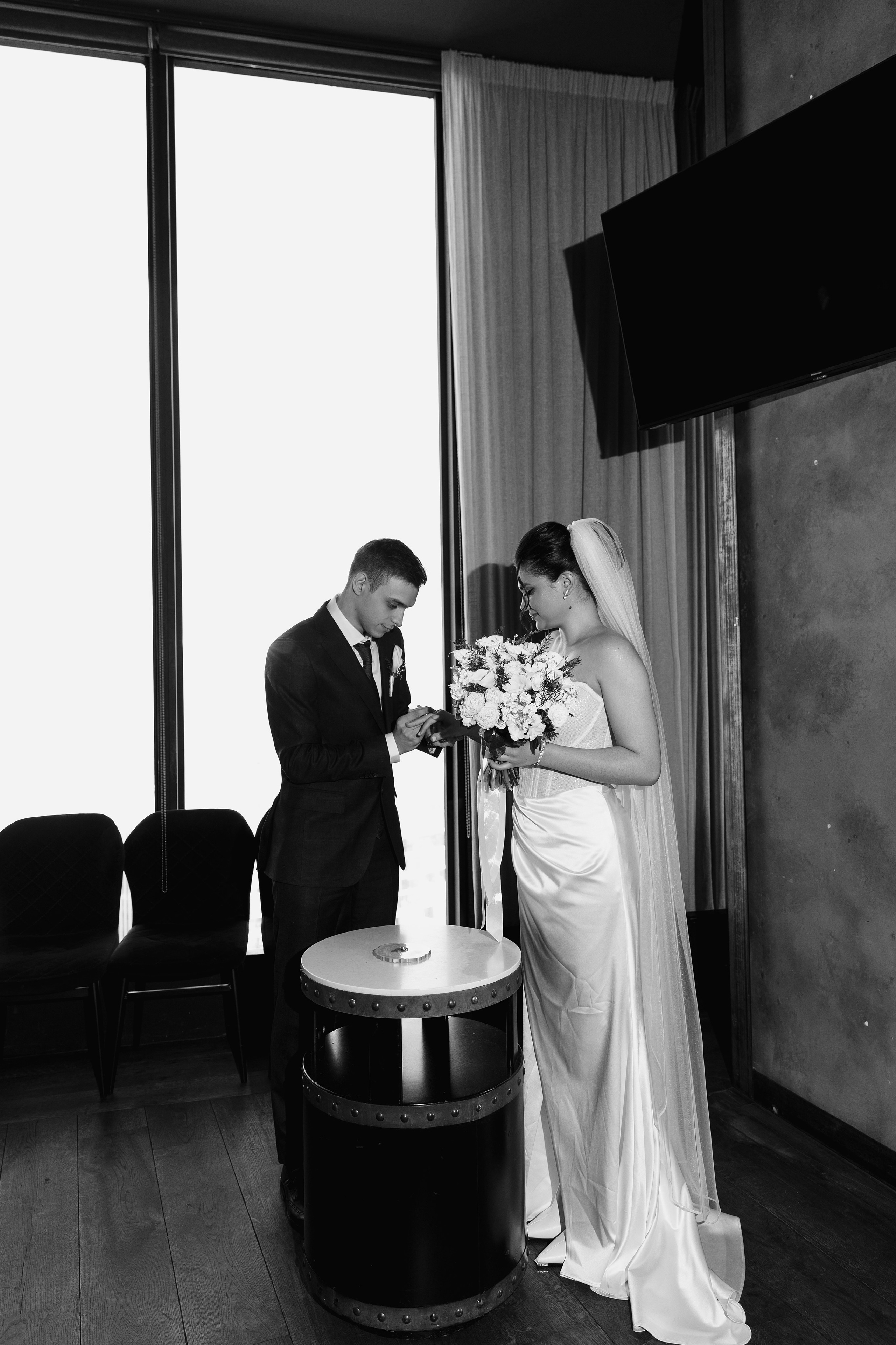 Паша&Настя (роспись Москва-сити Birds). Фотограф в Москве Юлия Хамзина