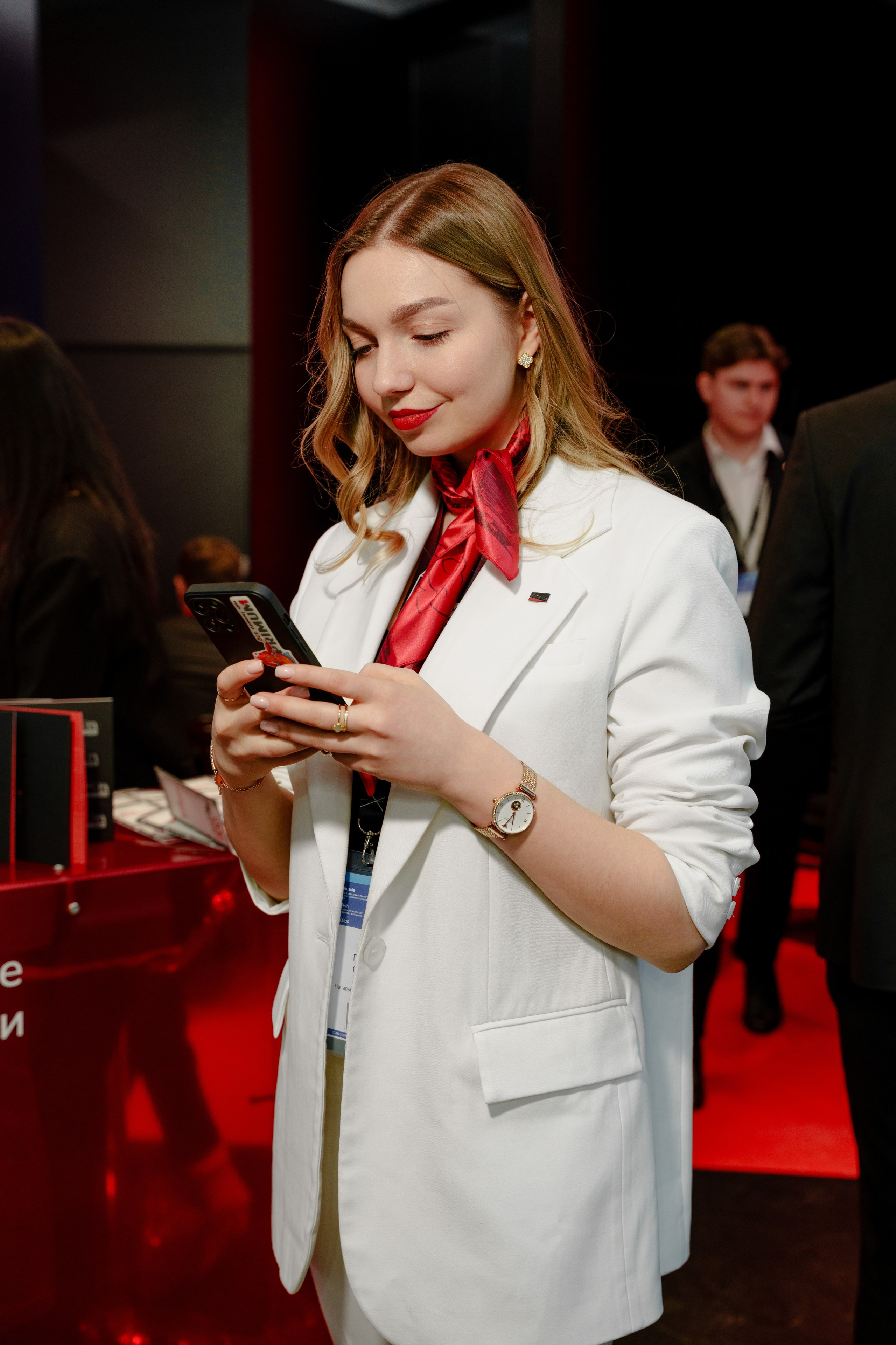 Репортажный фотограф на экспо Крокус. Репортажный фотограф Москва Сергей Дружинин