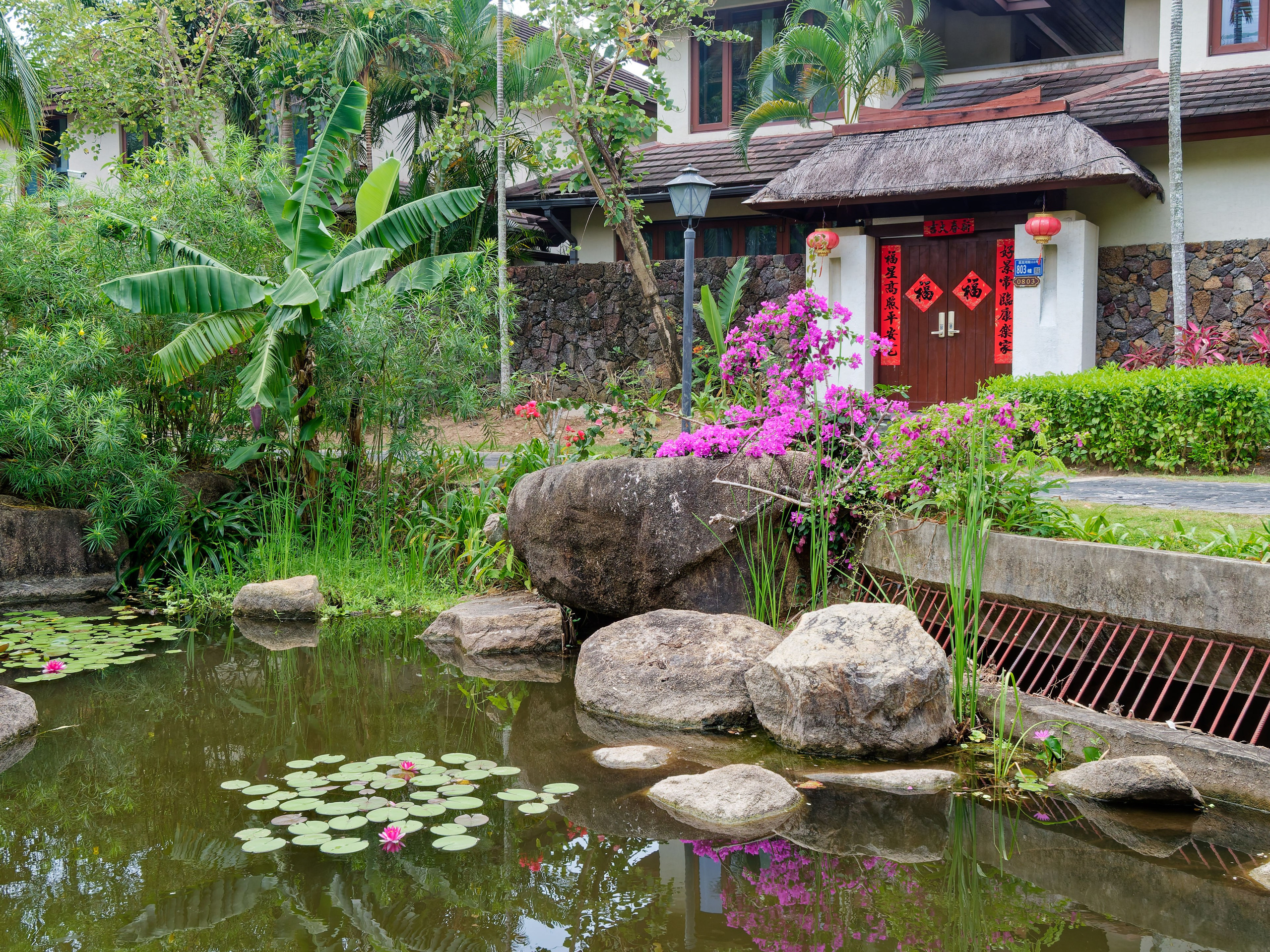 Хайнань 2026, отель «Stony Brook Villa Jianguo Resort Sanya 4*». Фотопрогулки по Миру