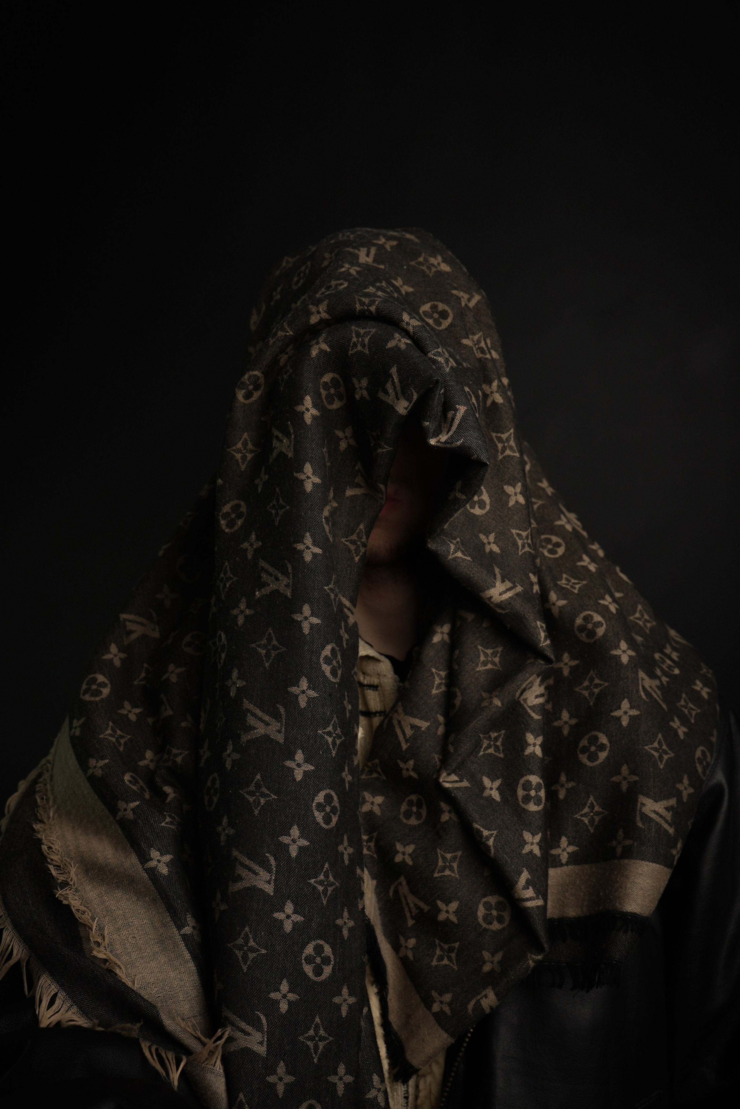 LV. Даниил Шевалье — профессиональная фото и видеосъёмка в Москве | Продюсер креативных проектов