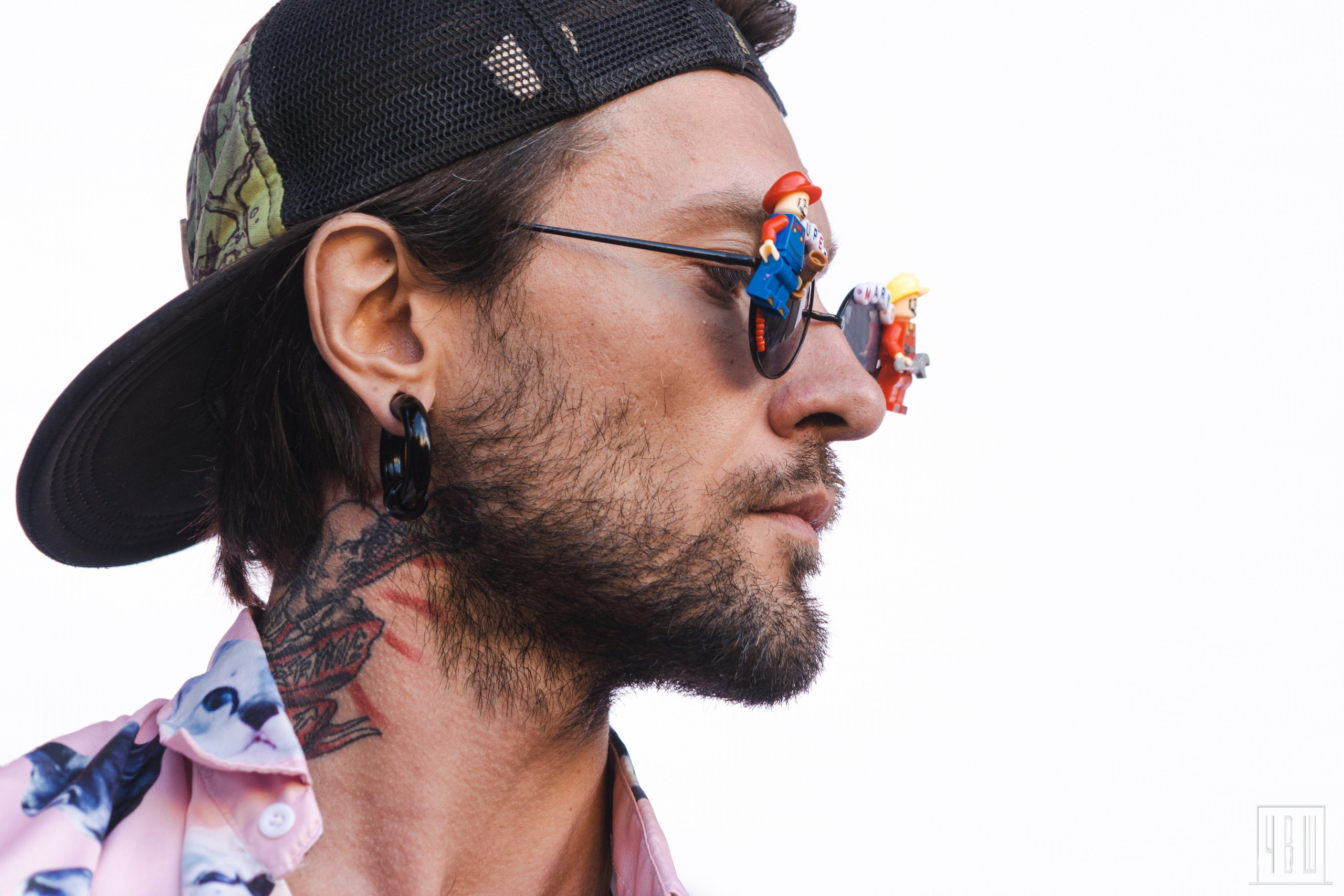 Живой! 2025, День Второй. Человек в Шляпе