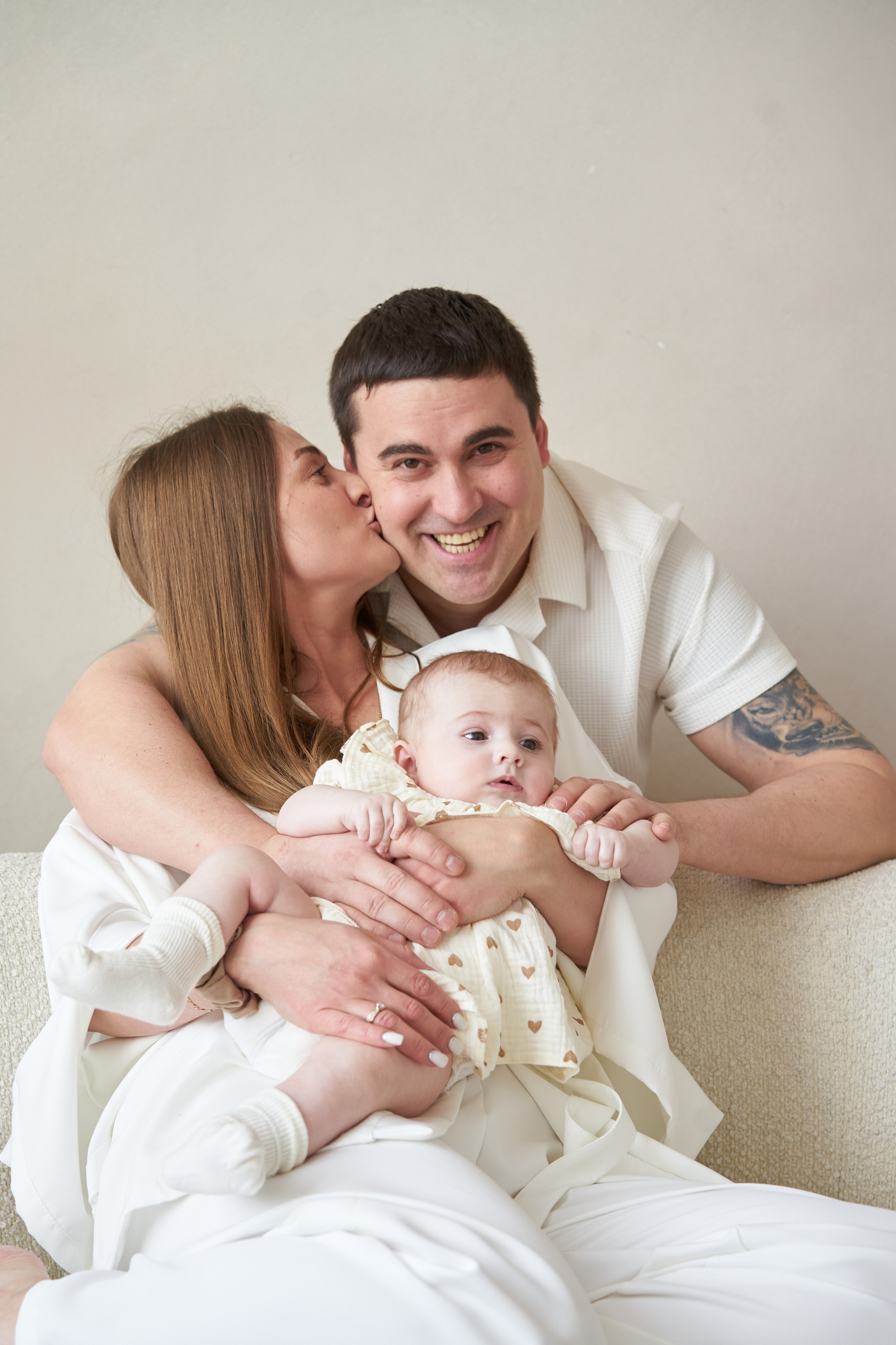 Семейная фотосессия в студии. Фотограф Екатеринбург Кокшарова Александра