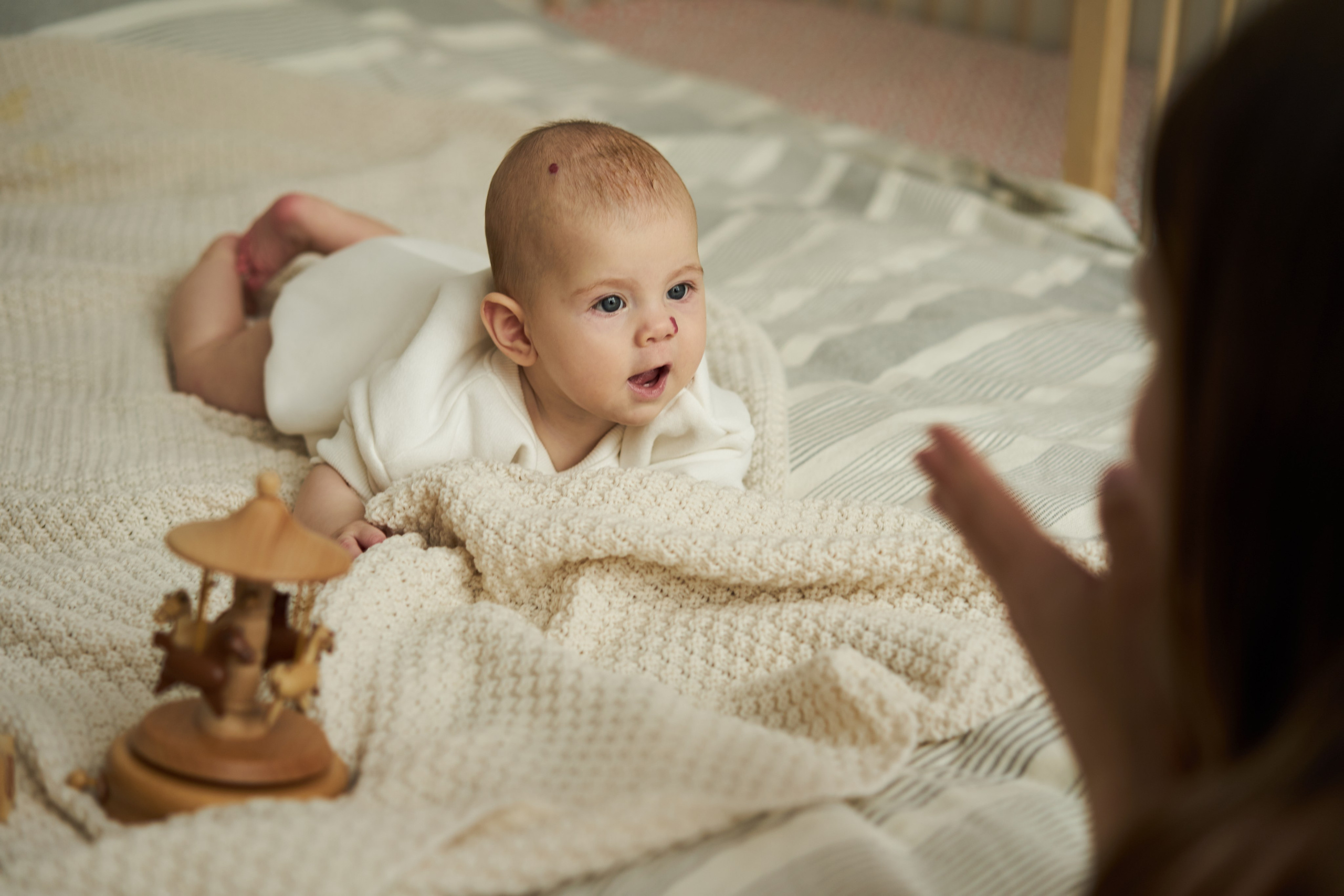 Семейная фотосессия дома. Фотограф Екатеринбург Кокшарова Александра