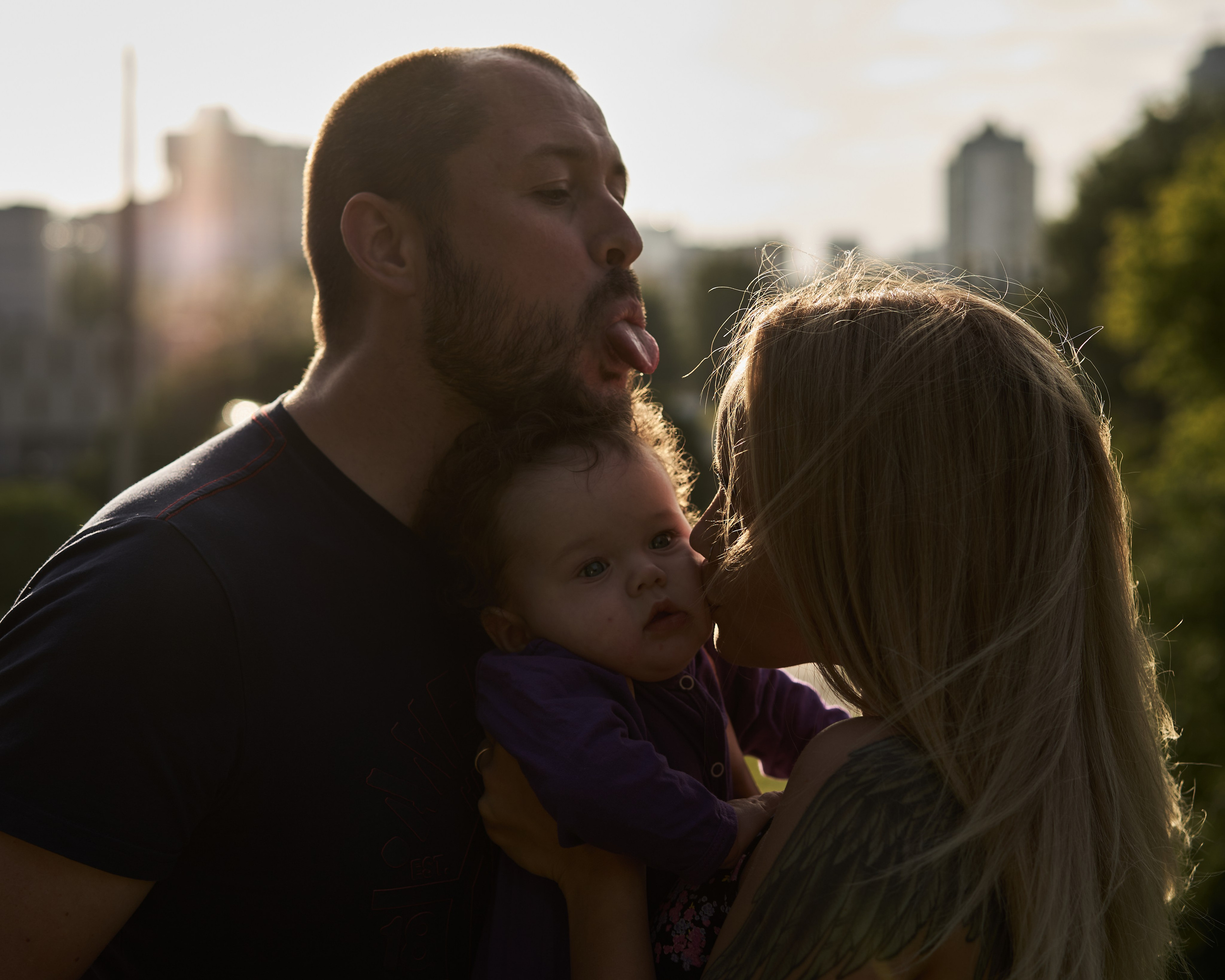 Семейная фотосессия летом на улице. Фотограф Екатеринбург Кокшарова Александра