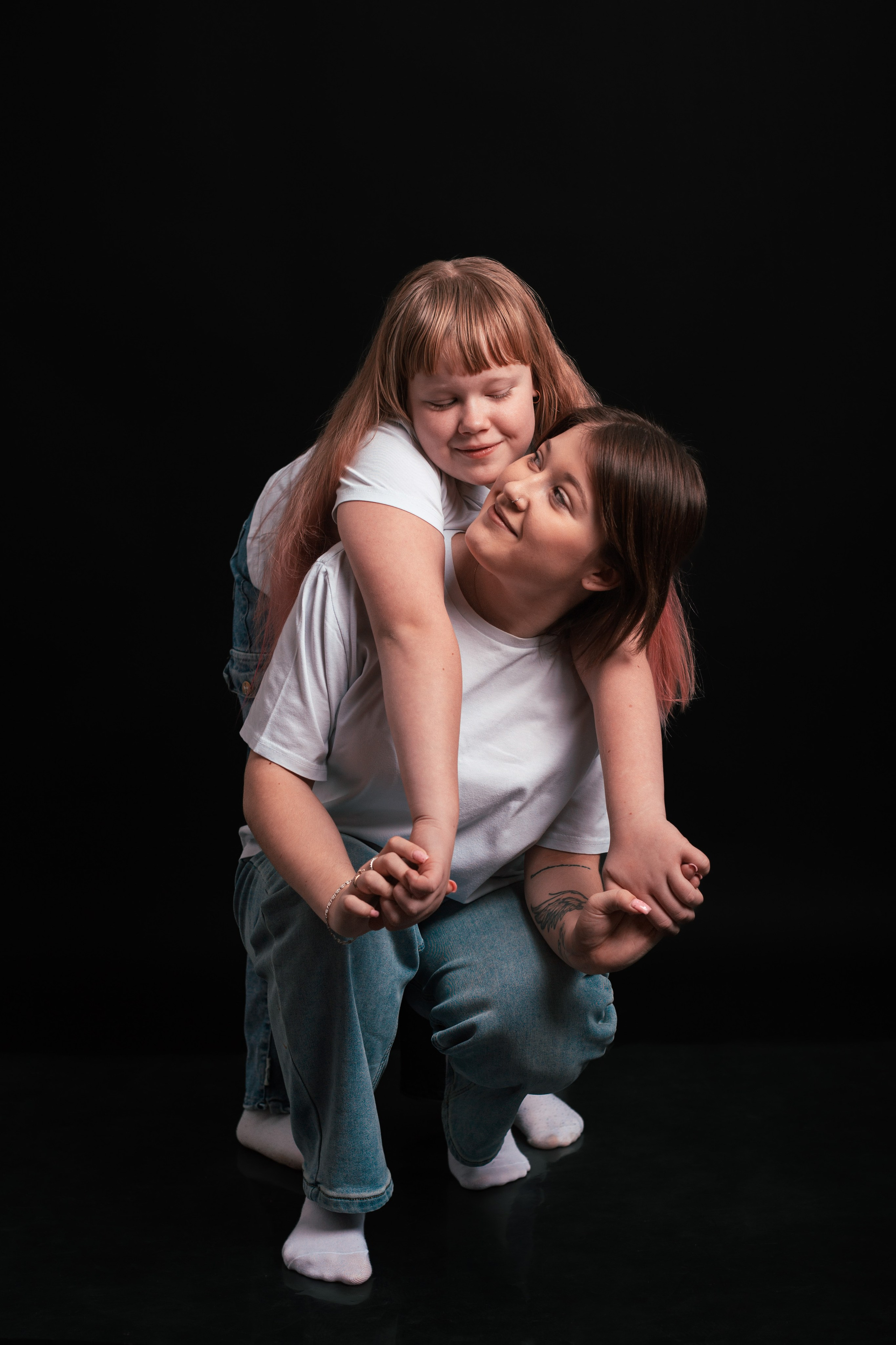 Sonya & Karina. Руслан Ивановский