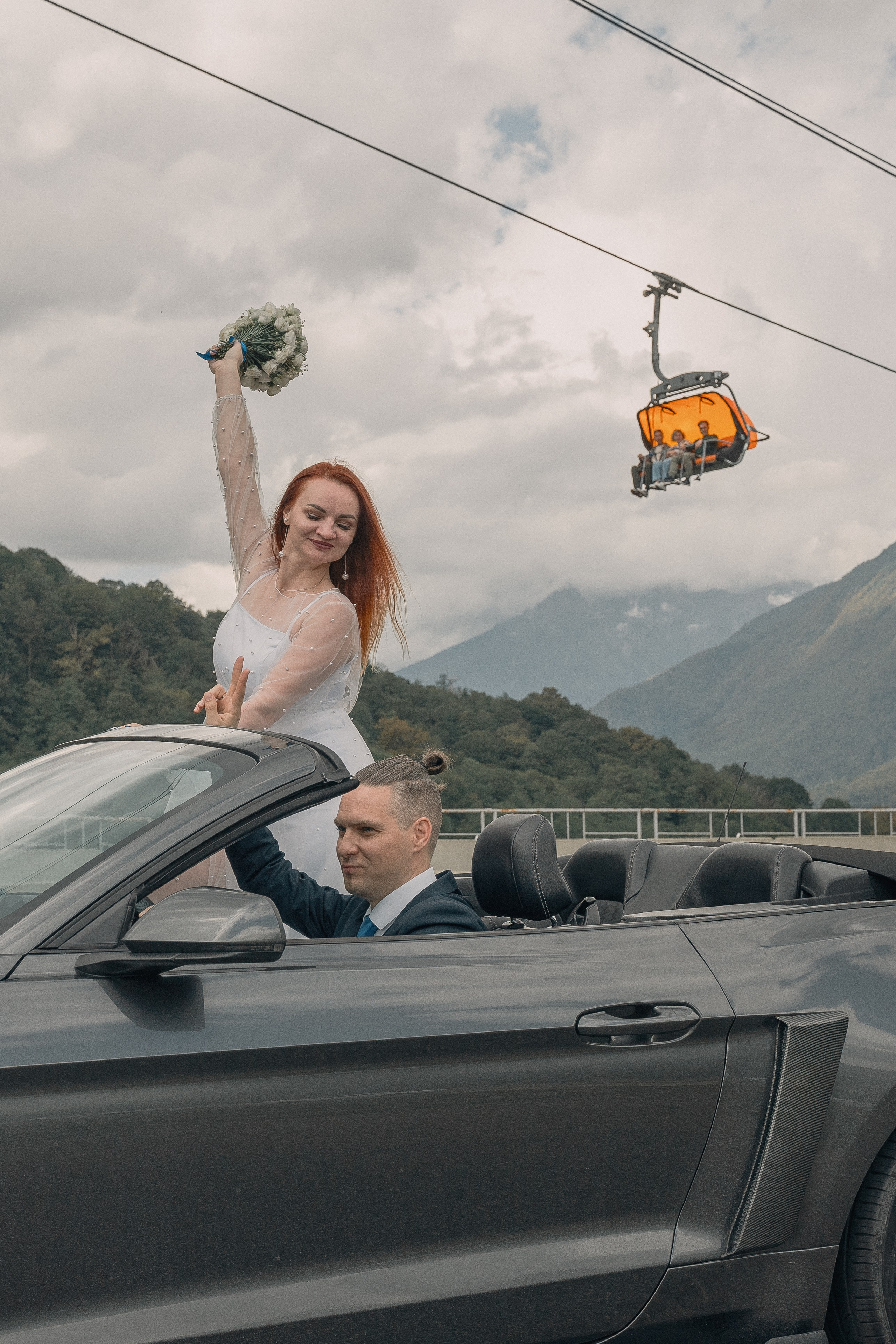 Фотосессия на Кабриолете Сочи в Адлере и на Красной Поляне