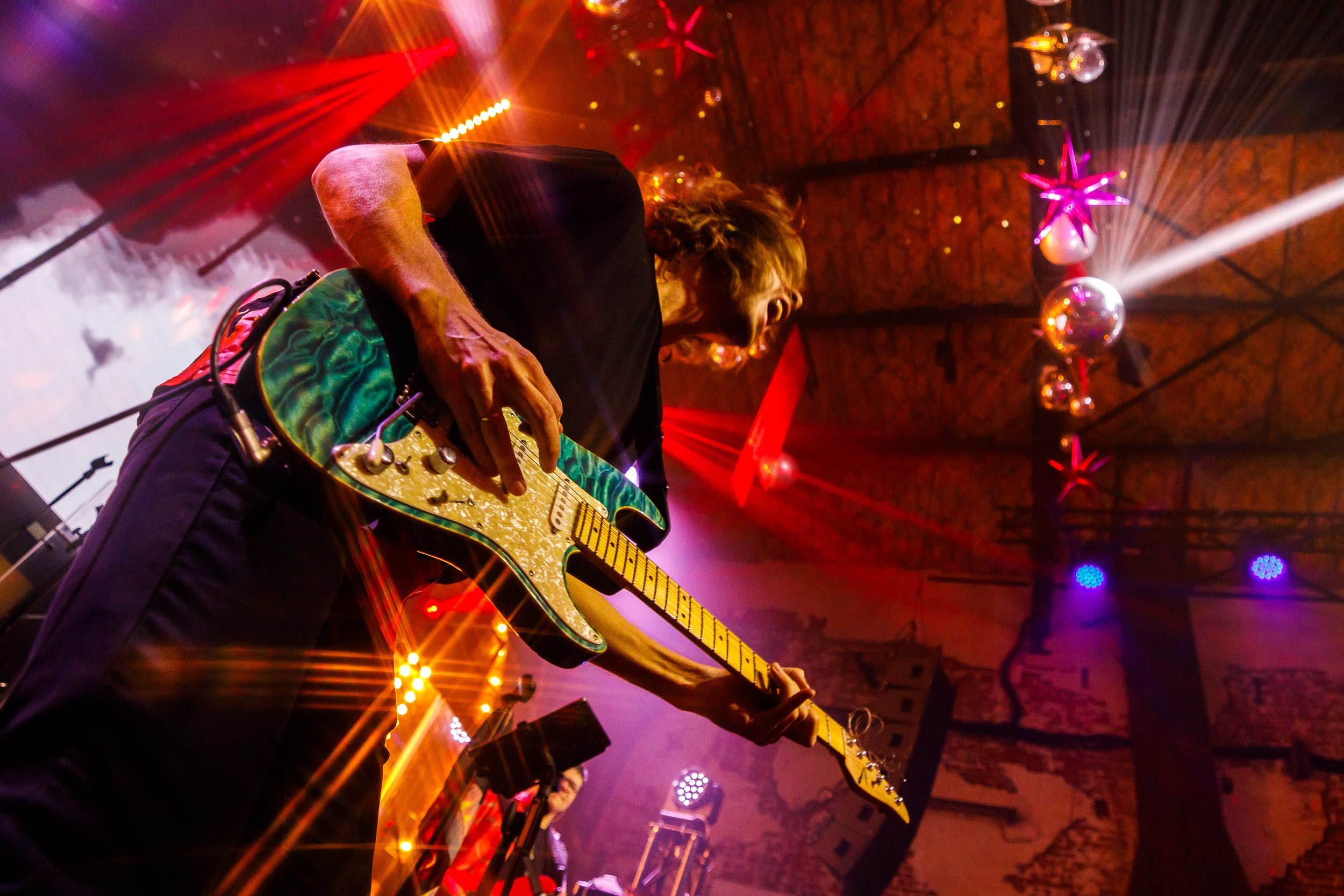 Новый год в стиле глэм-рок. Kirillova Studio — мастерская декора и событий Юли Кирилловой