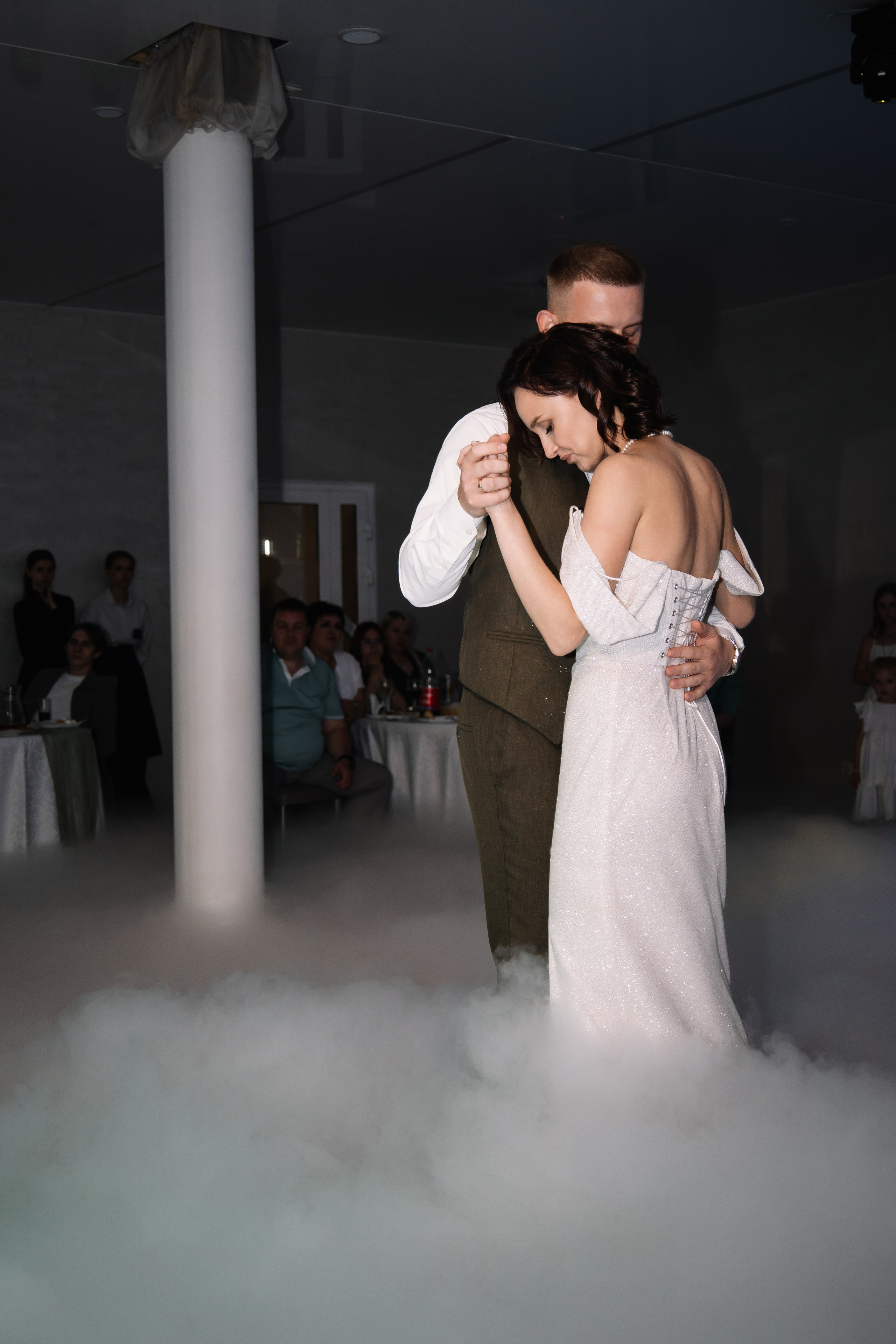 Данил и Александра. Свадебный фотограф и видеограф в Омске — Виталий и Алёна Орлянд