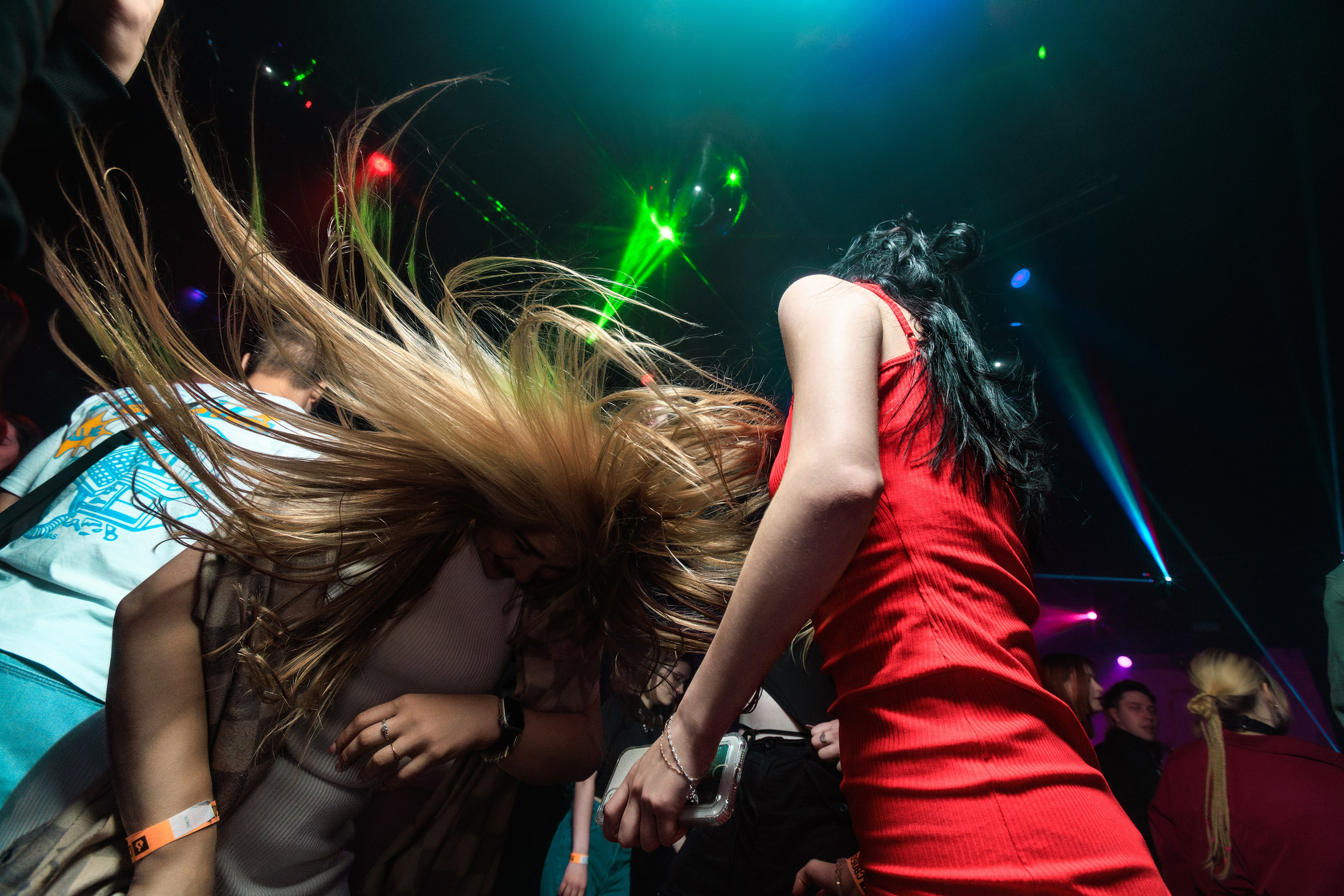 18.01.25 Tinder party. Репортажный фотограф Екатеринбург | Яркий, качественный репортаж | Концерты, клубы, репортаж, праздники, корпоративы