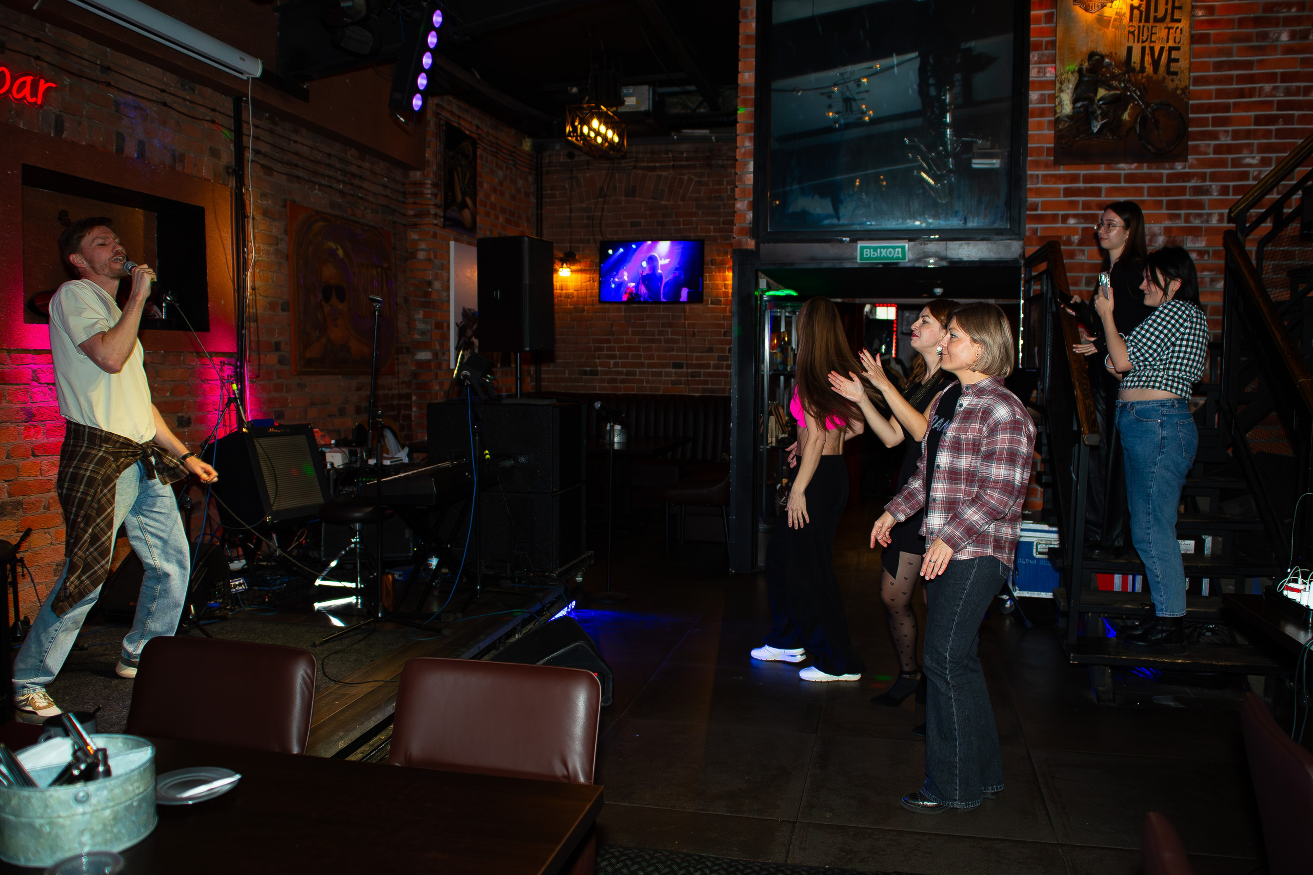 Репортажная съёмка. Женский фотограф в Москве